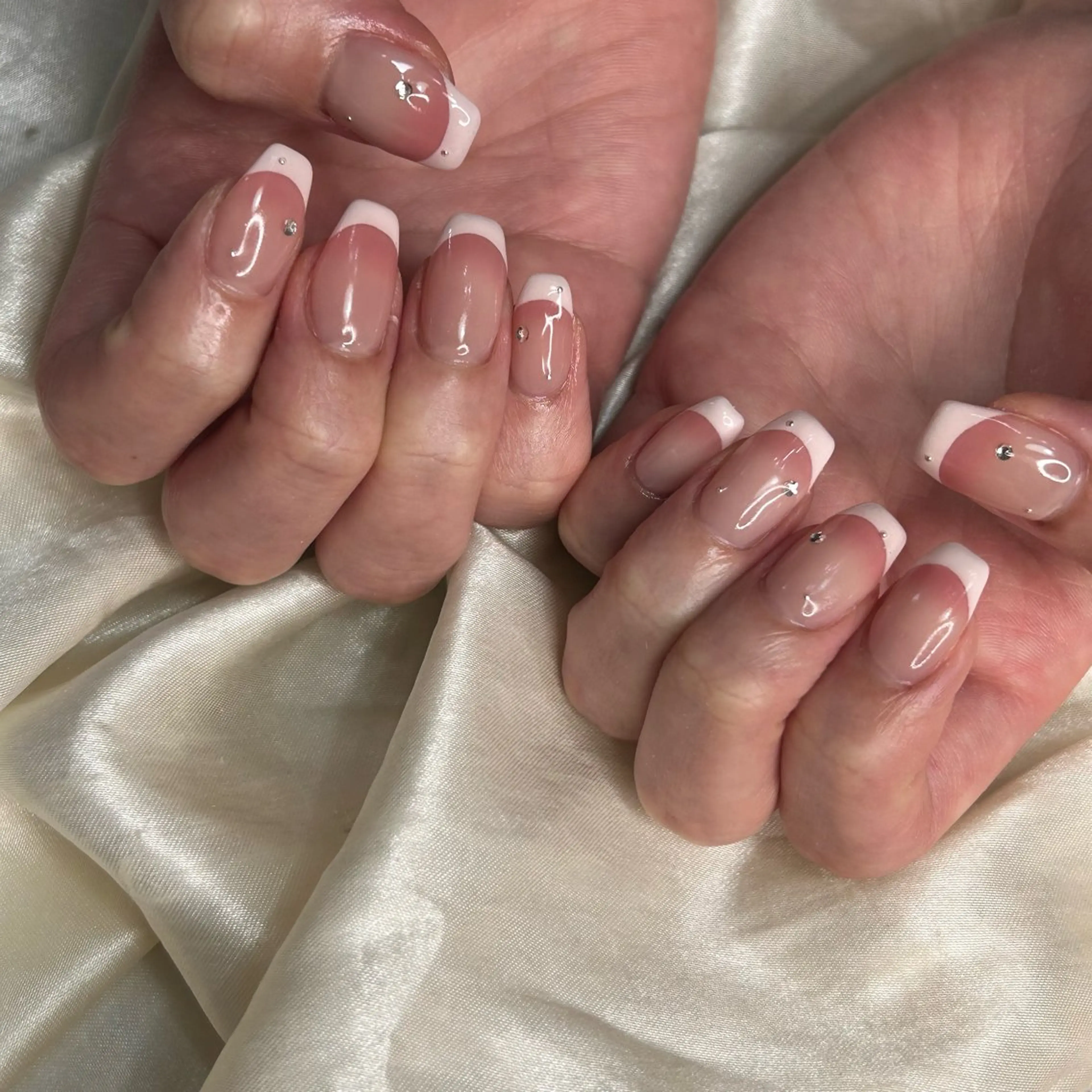 ネイル ハンドネイル 西岡 杏のネイルデザイン