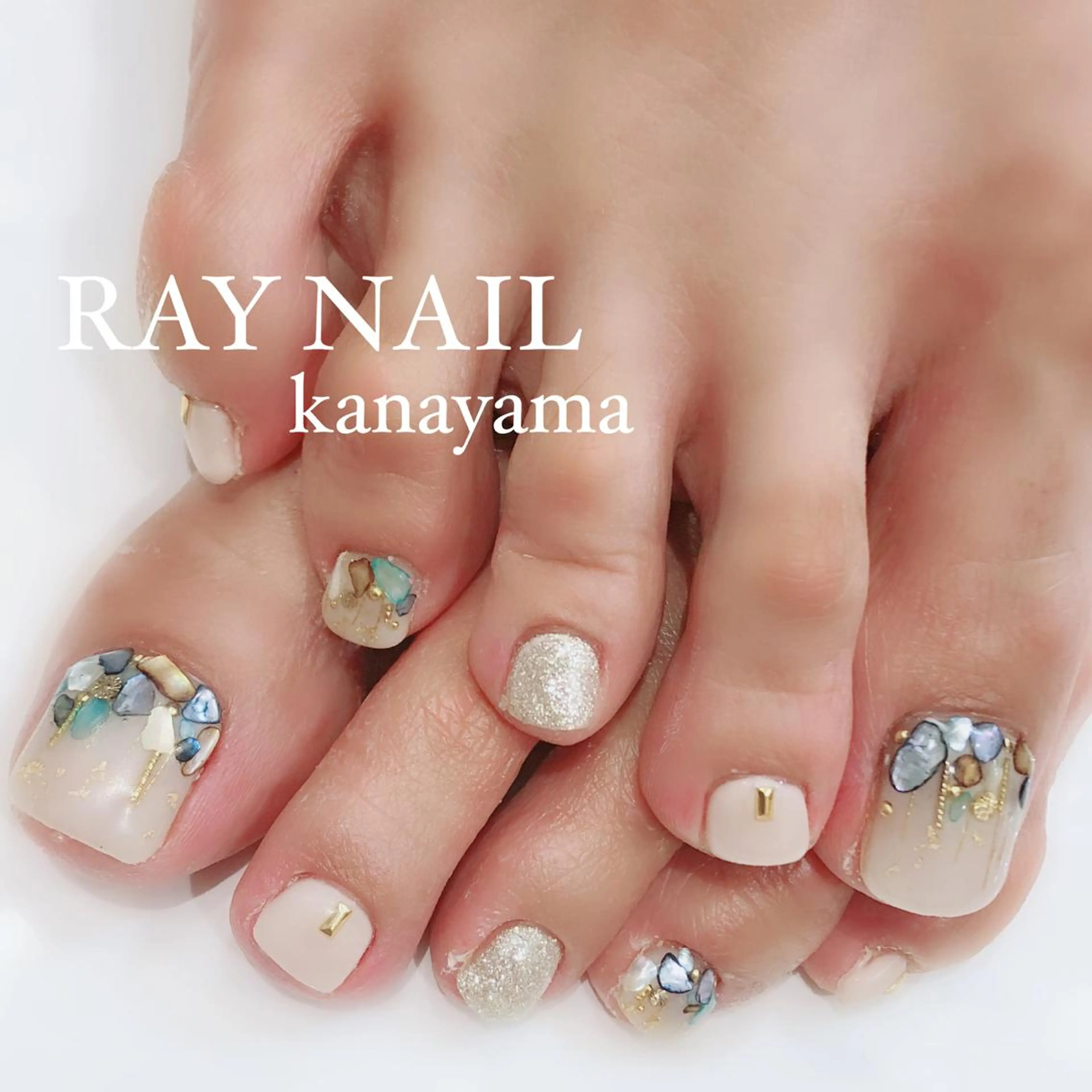 ネイル ストーンネイル フットネイル Arowa 伊田のネイルデザイン