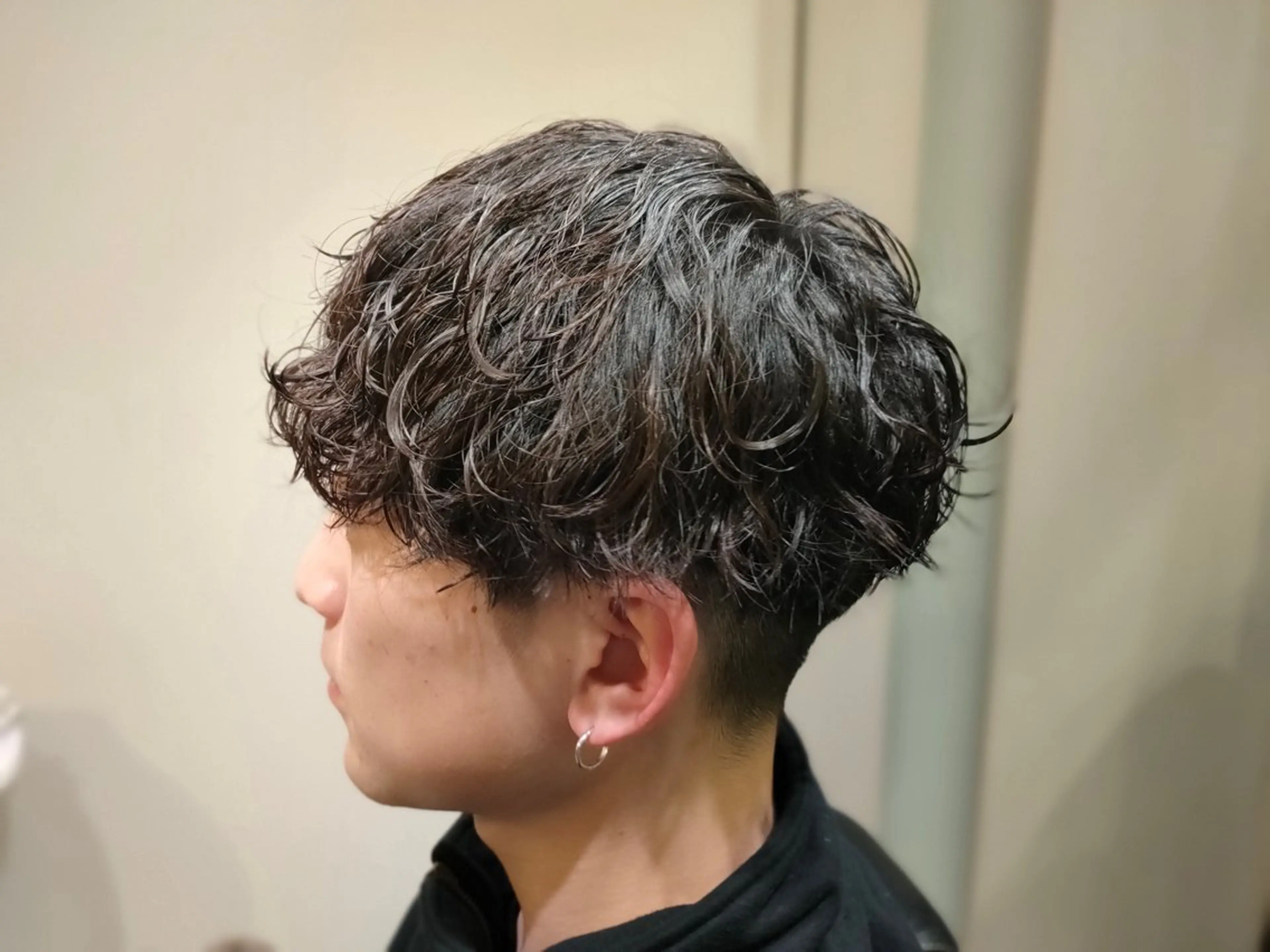 ショート パーマ メンズ マッシュ メンズパーマ 波巻きパーマ カット ヘッドスパ メンズ/ケアパーマ /hayashiのヘアスタイル