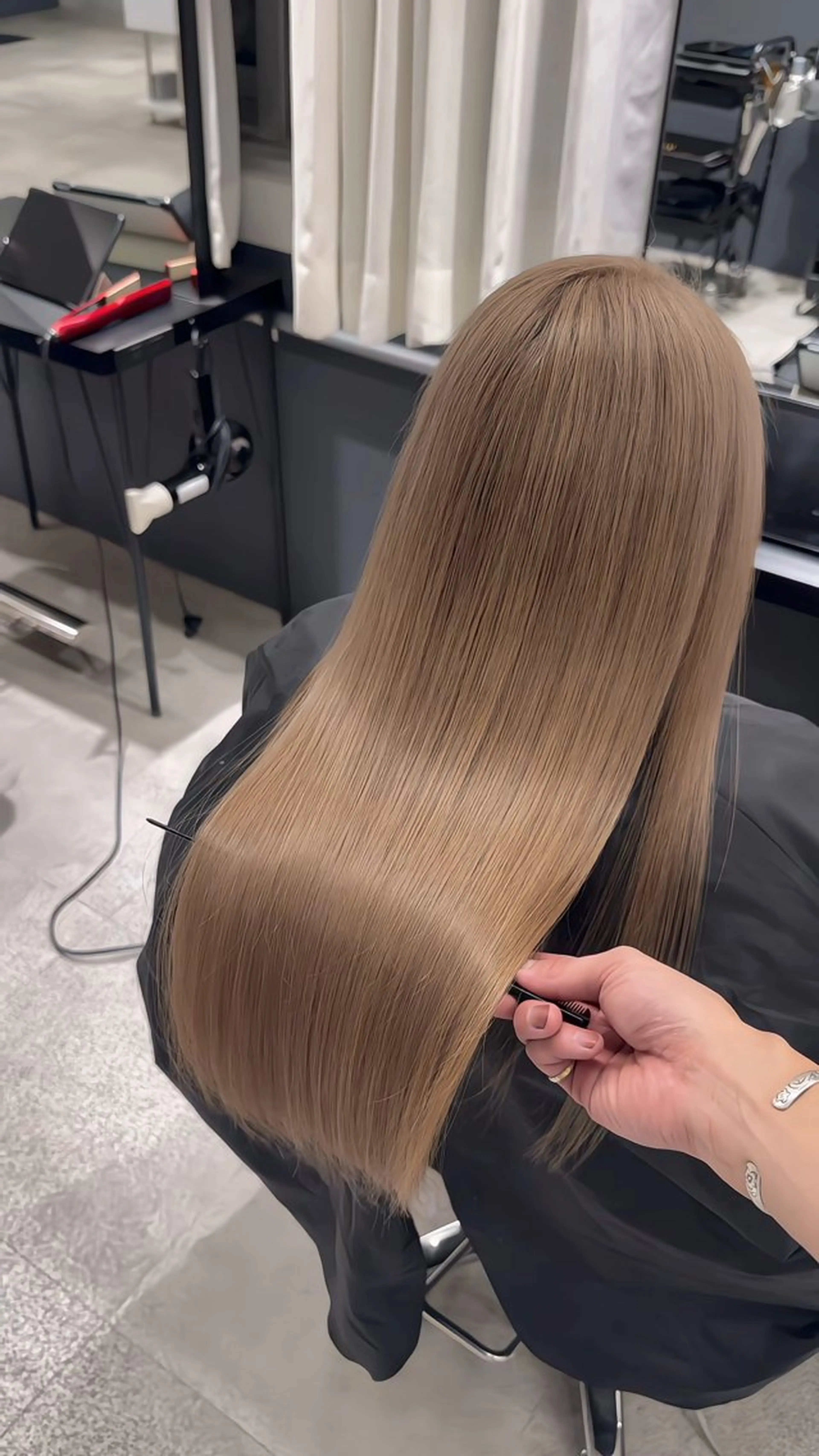 ロング ヘアカラー CIERA.心斎橋 ブリーチ/ハイライト/バレイヤージュ【シエラ】所属・ハイトーン/ 心斎橋/龍之介のヘアスタイル