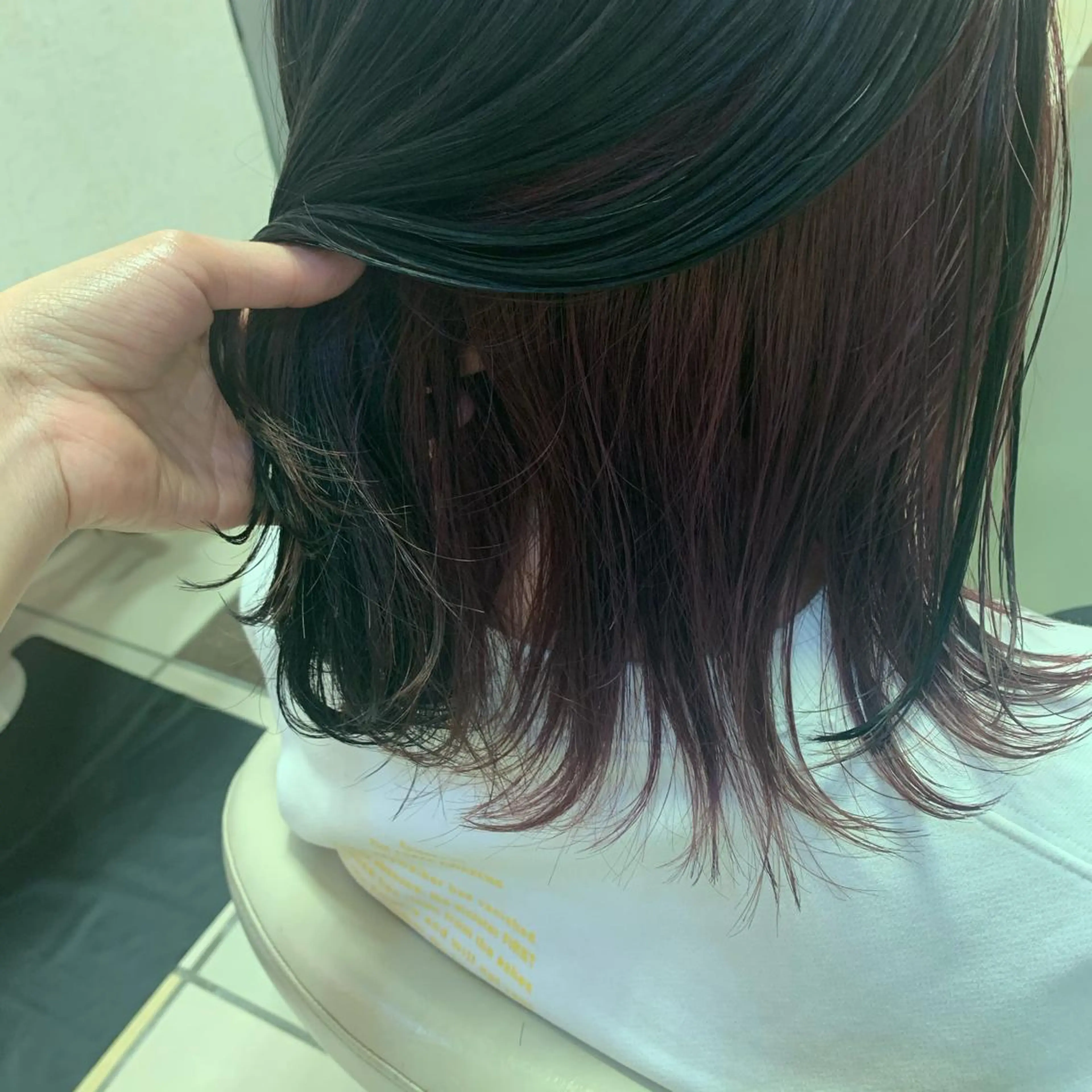 ショート カラー ヘアアレンジ サナ🌱 切りっぱなしボブのヘアスタイル