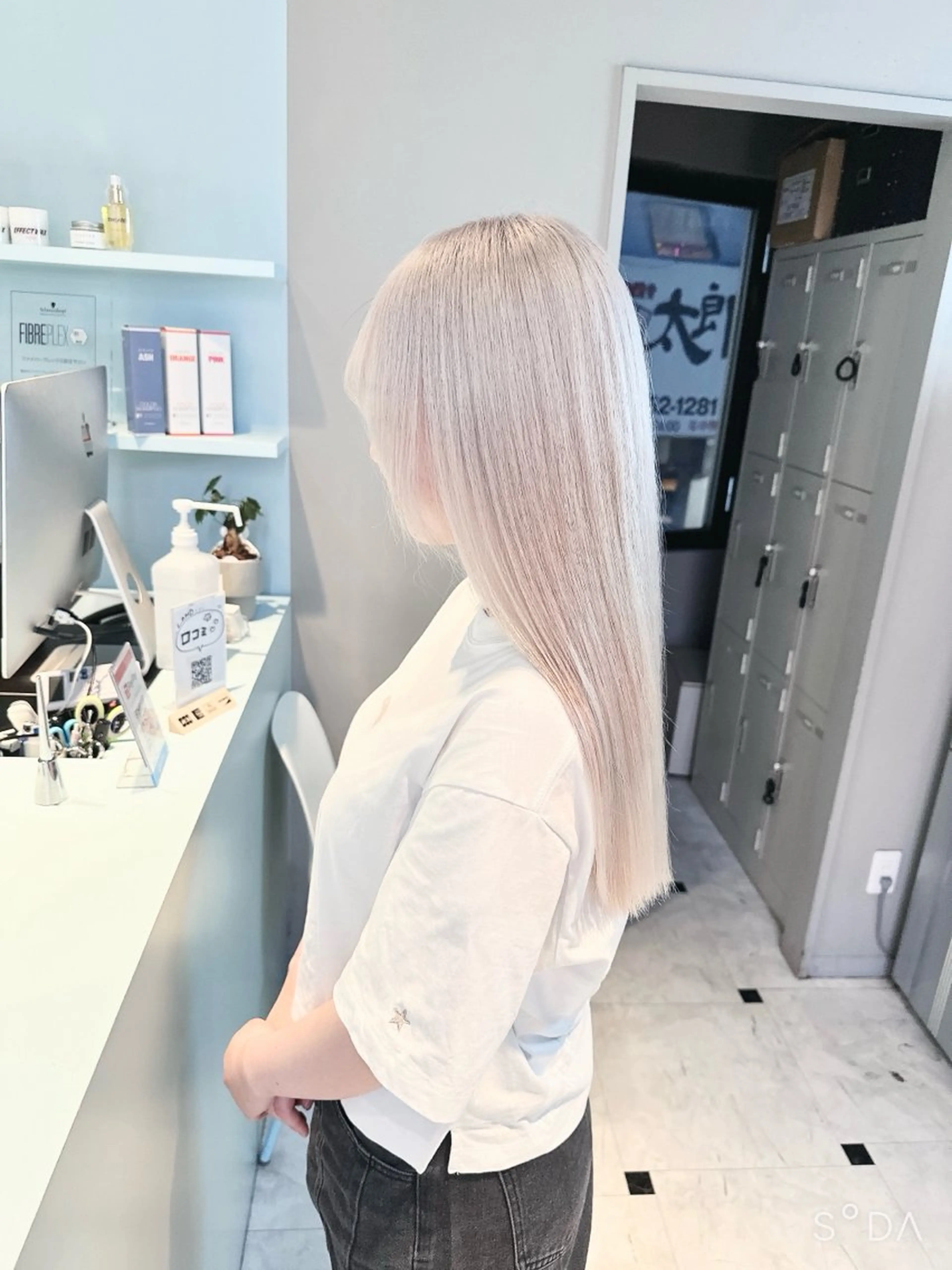 セミロング カラー ヘアカラー ヘッドスパ ヘアセット 🪄池袋ハイトーン 🪄ブリーチカラーのヘアスタイル