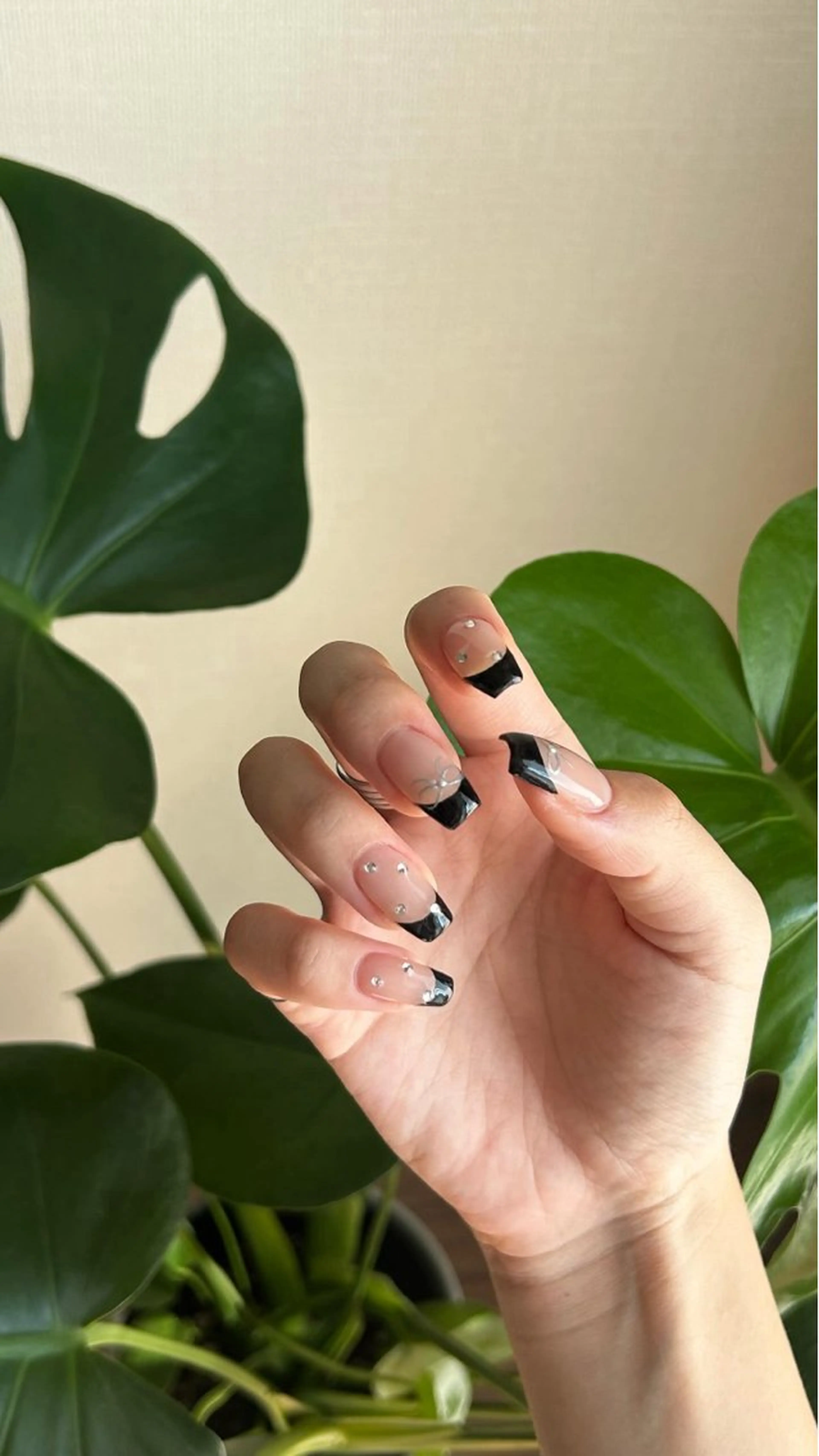 ネイル フレンチネイル 韓国ネイル マグネットネイル メンズネイル ニュアンスネイル ハンドネイル GRANDE大須 Cecil💜のネイルデザイン