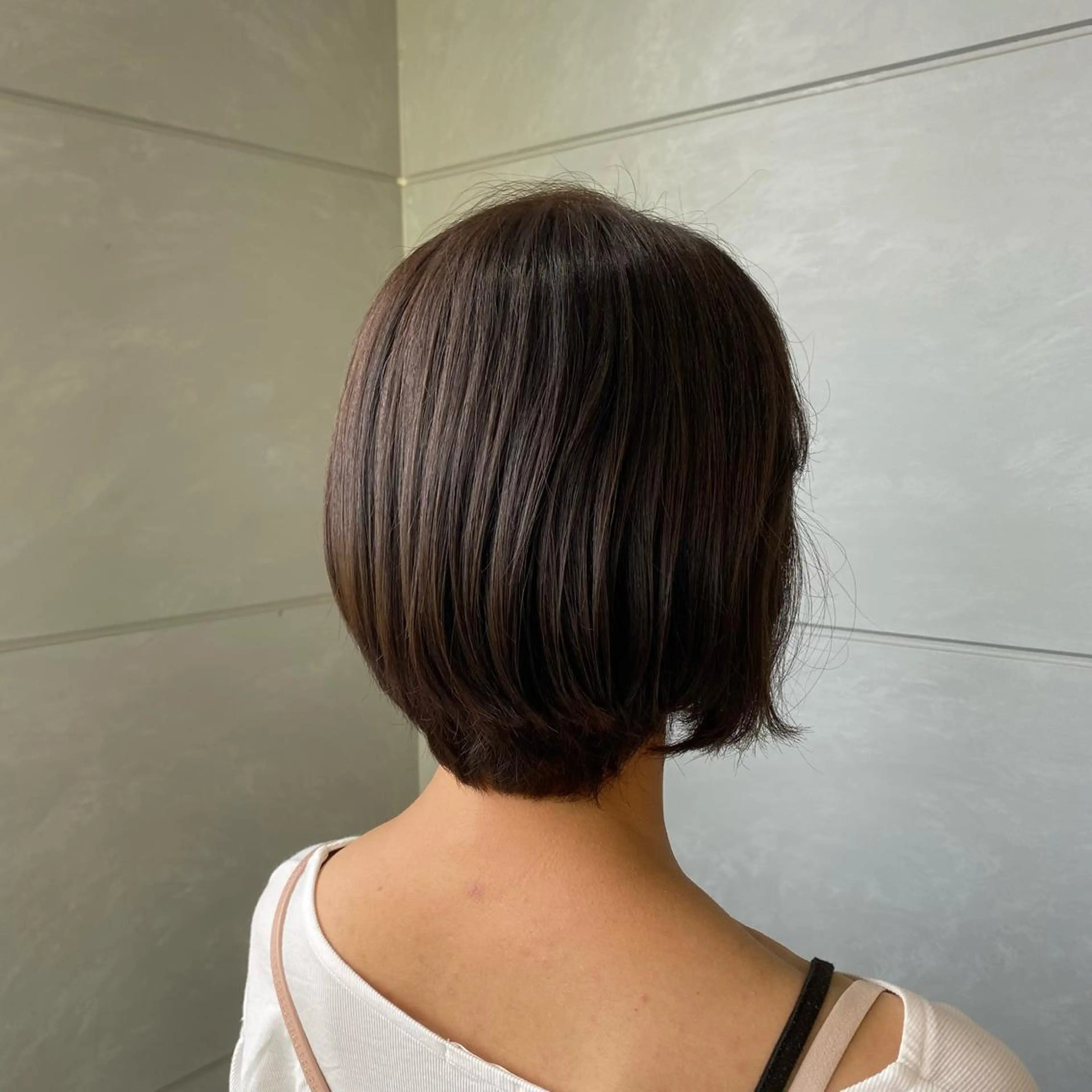 ショート カラー ヘアカラー 天池 結衣のヘアスタイル