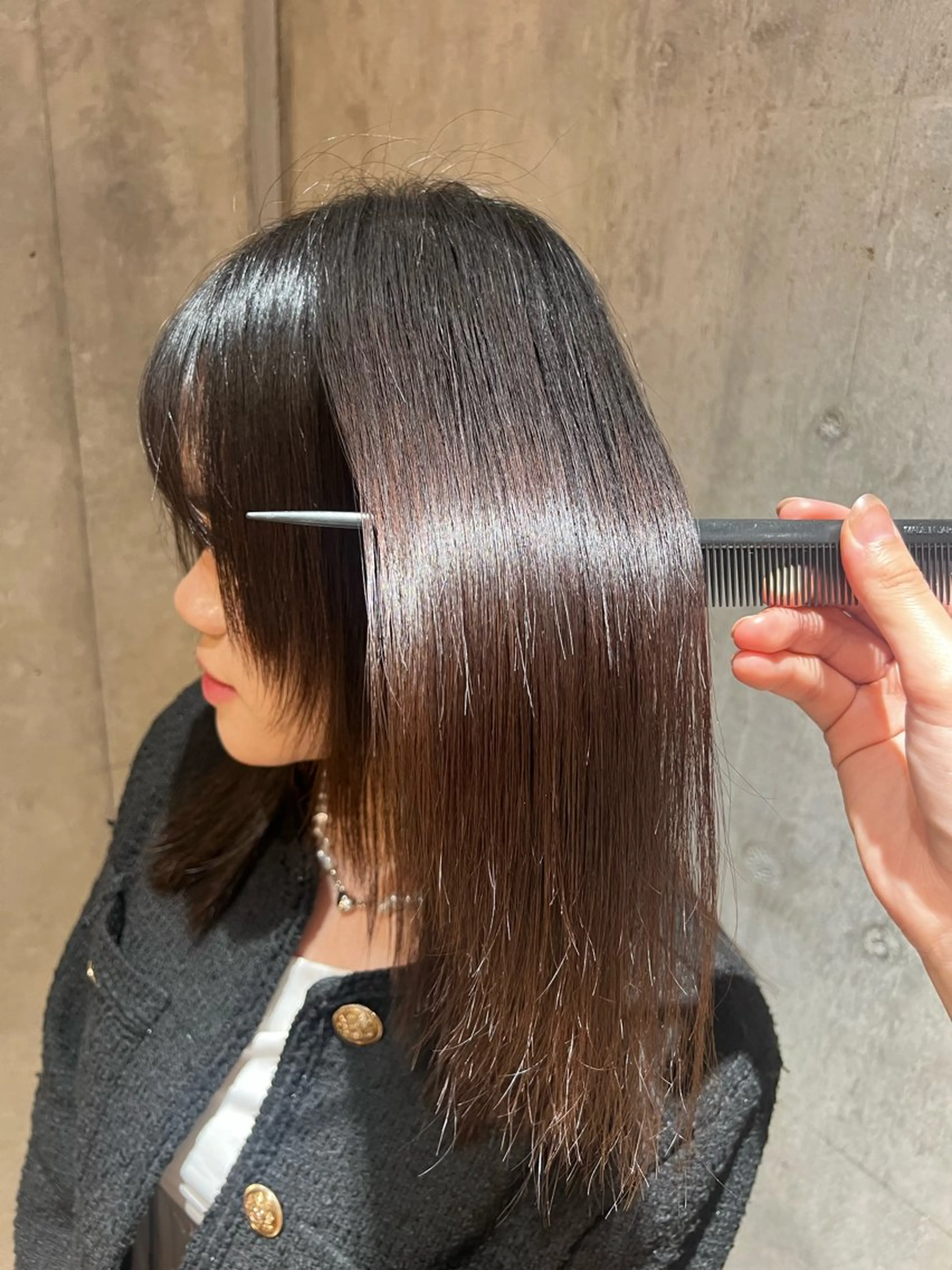 ミディアム 三宅 凜佳のヘアスタイル