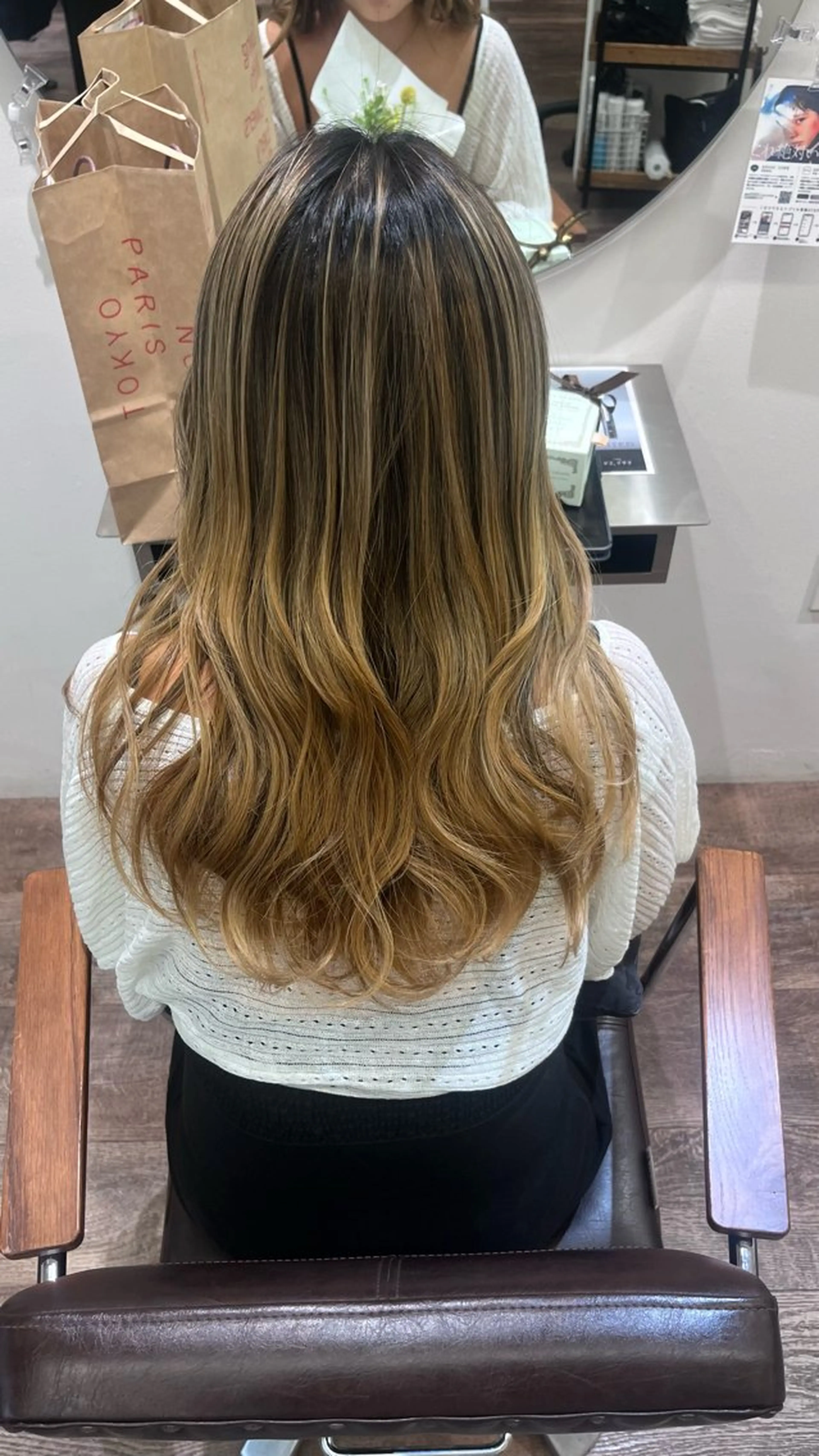 ロング elena byartefice所属・安達 萌花のヘアスタイル