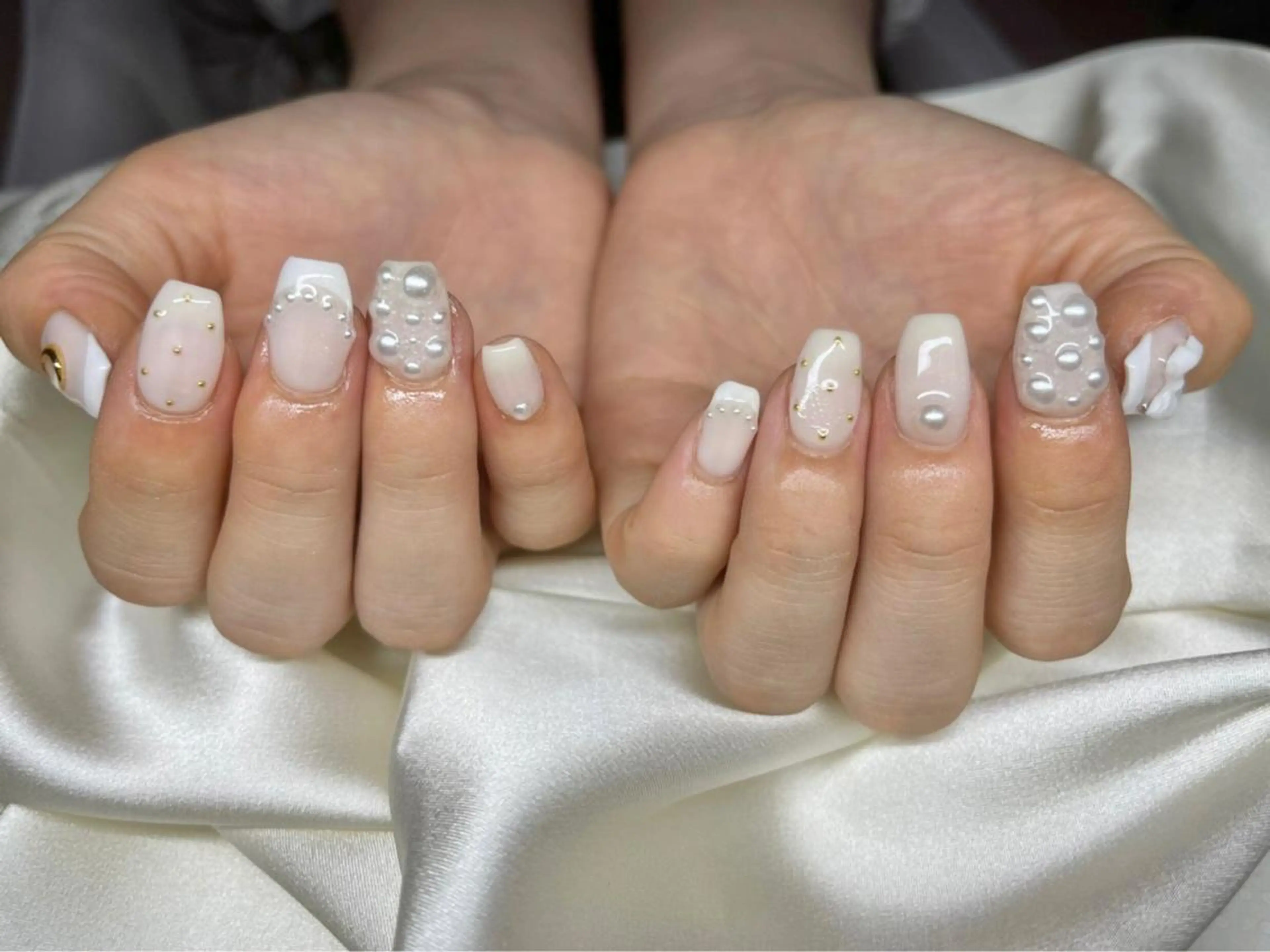 ネイル マツエク・マツパ アイブロウ 韓国風マツエク パリジェンヌラッシュリフト まつげパーマ ワンホンマツエク 長さ出し ハンドネイル Nail&eye Belire 新宿のネイルデザイン