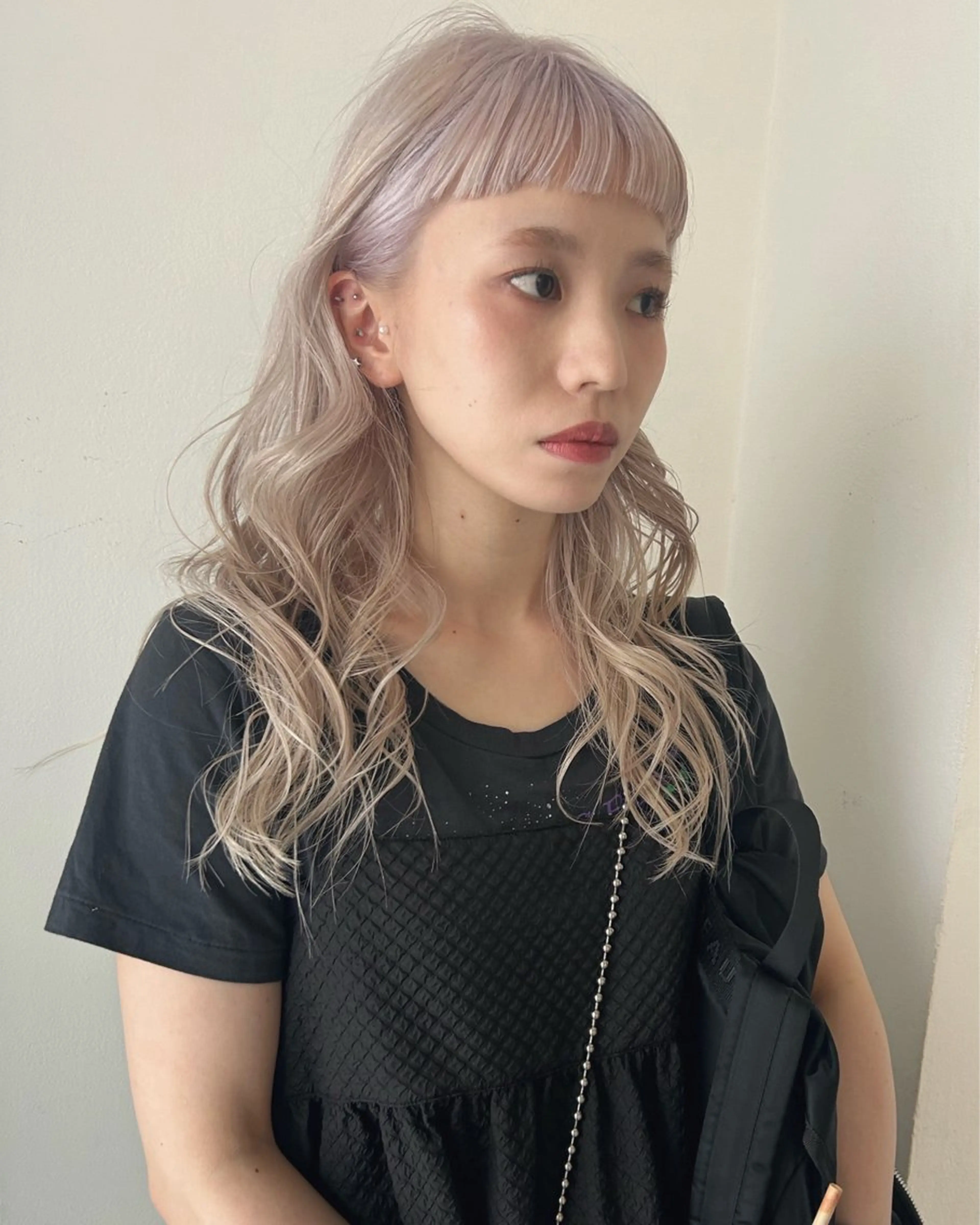 ロング カラー ブリーチ ブロンド ケアブリーチ ロング カット ヘアカラー トリートメント Loom.所属・村上雅人 ナチュラルモードのヘアスタイル