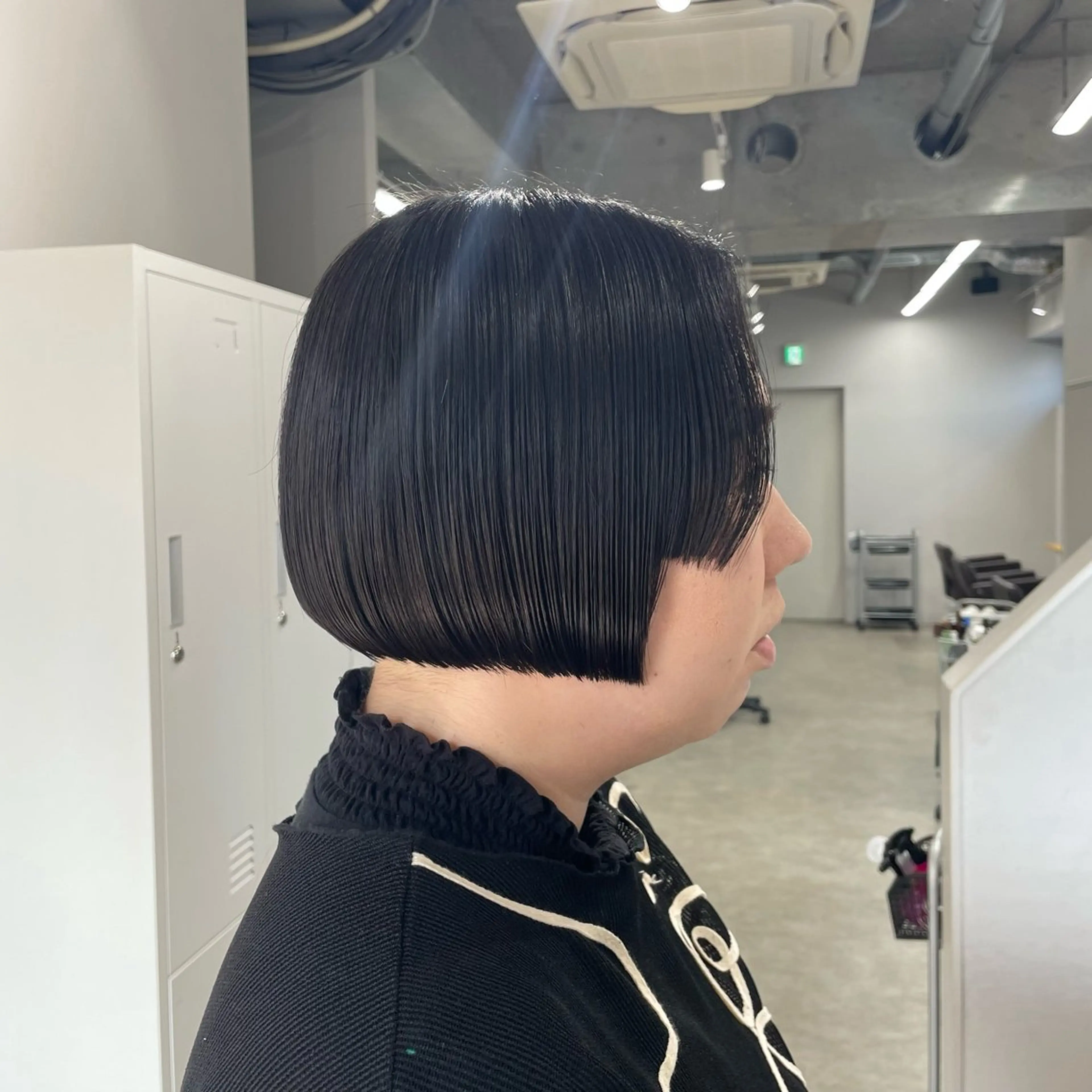 ショート ボブ カット ヘアカラー トリートメント REINA ISHIDOのヘアスタイル