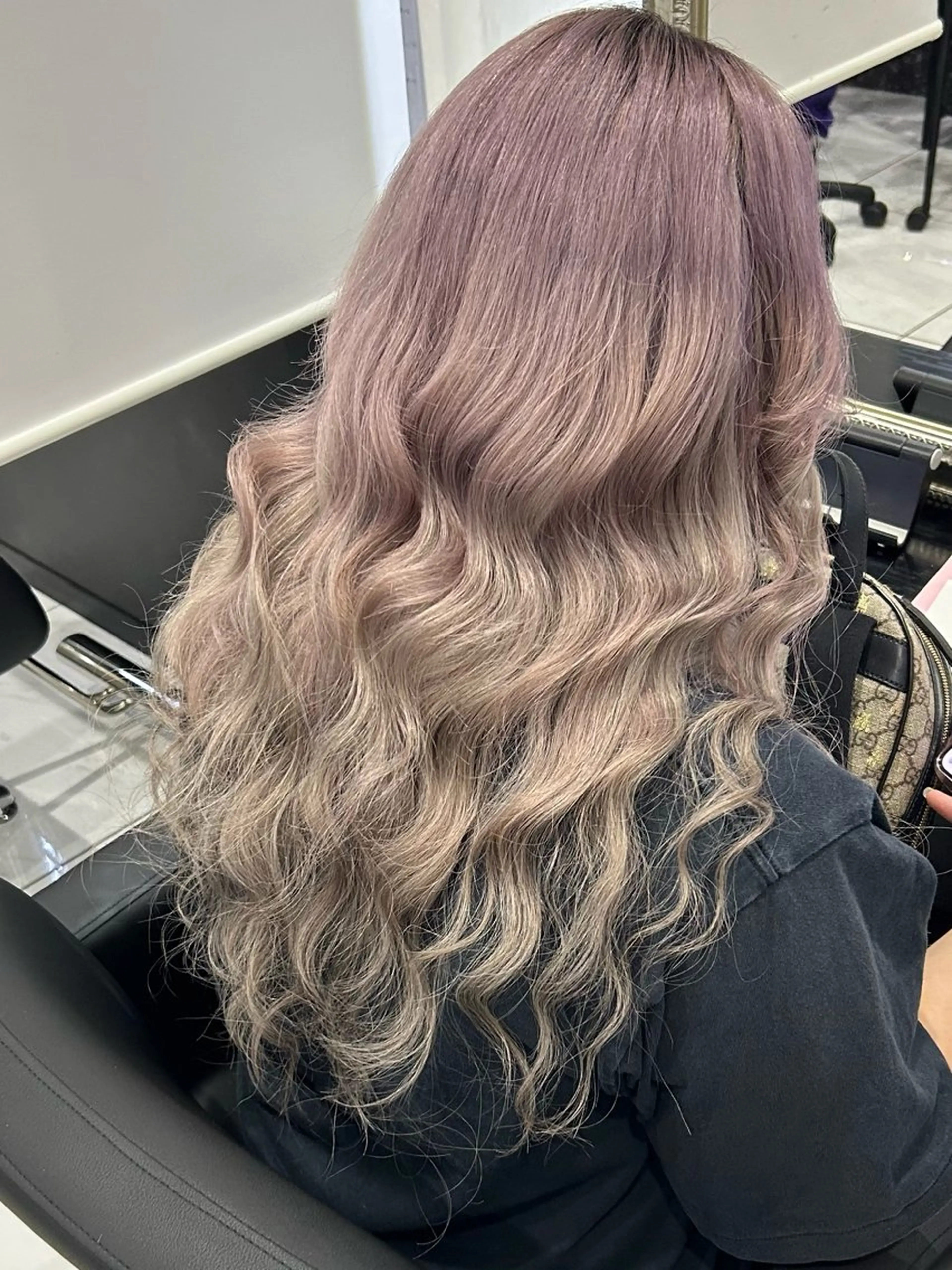 セミロング プルエクステ エクステ 長田 麻友子のヘアスタイル