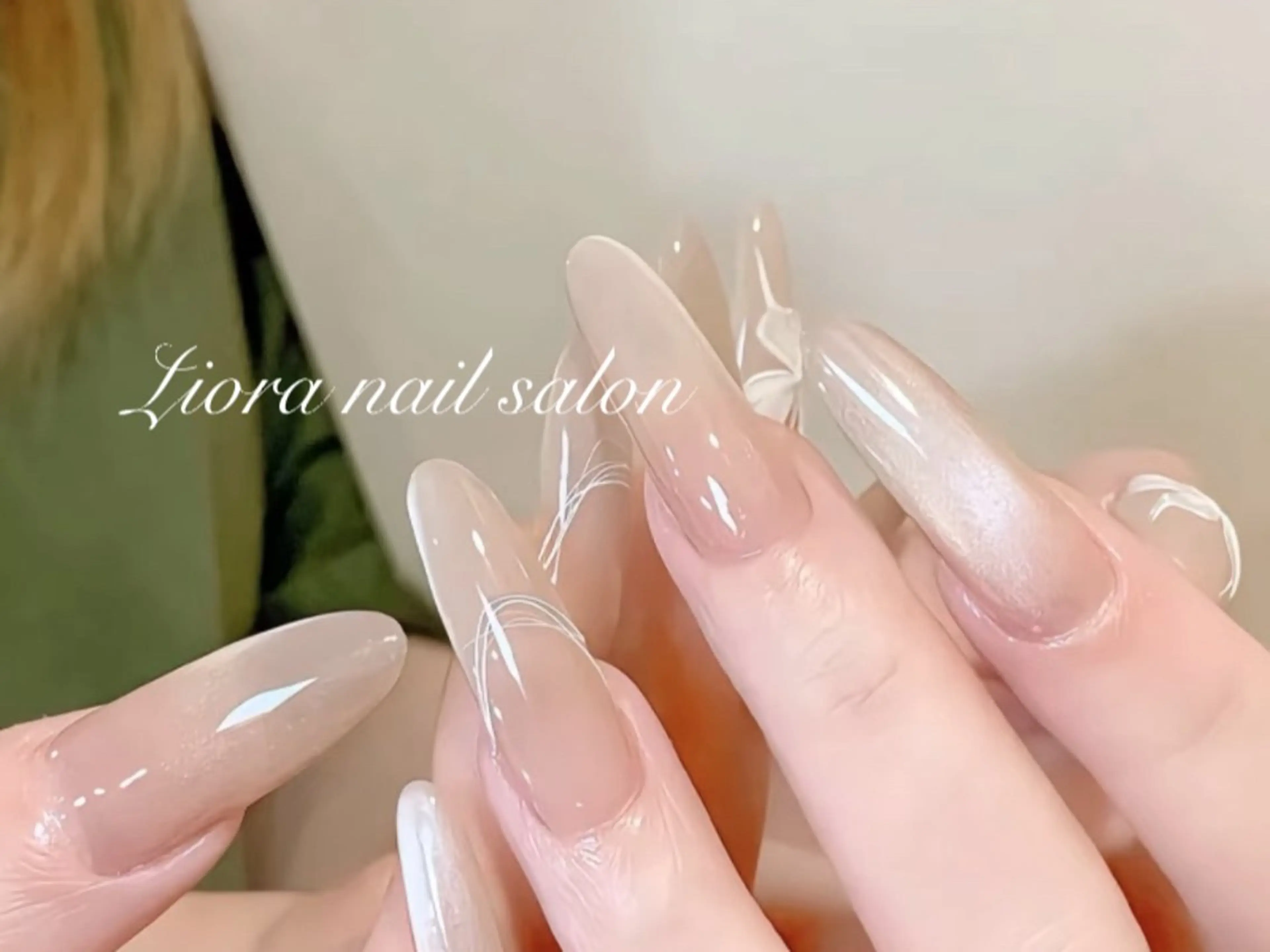 ネイル アートネイル フレンチネイル ジェルネイル ガーリー グラデーション ハンドネイル Liora nail 1のネイルデザイン