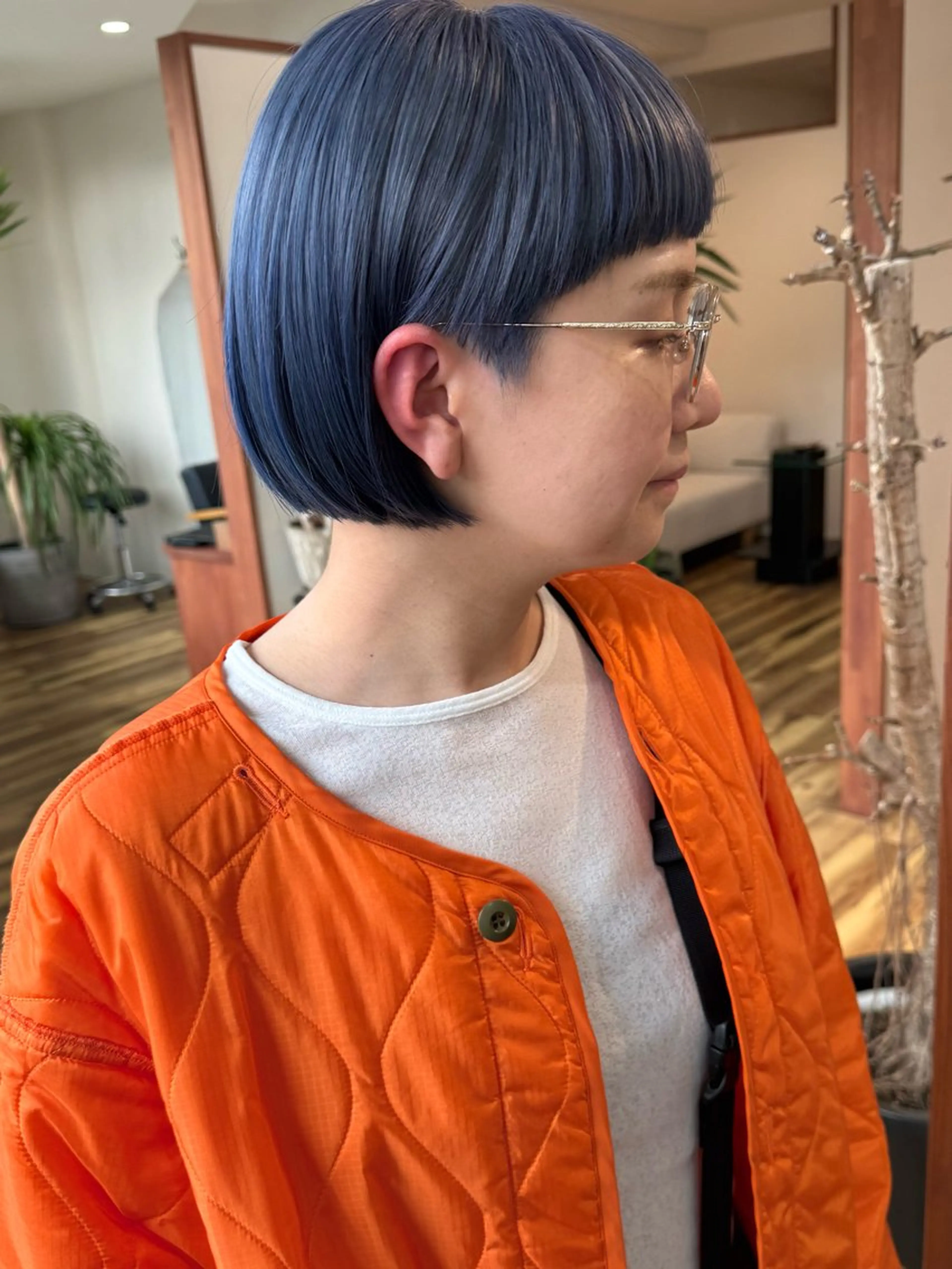 ショート カラー ブルーカラー ボブ ワイドバング カット ヘアカラー トリートメント 田室 和幸のヘアスタイル