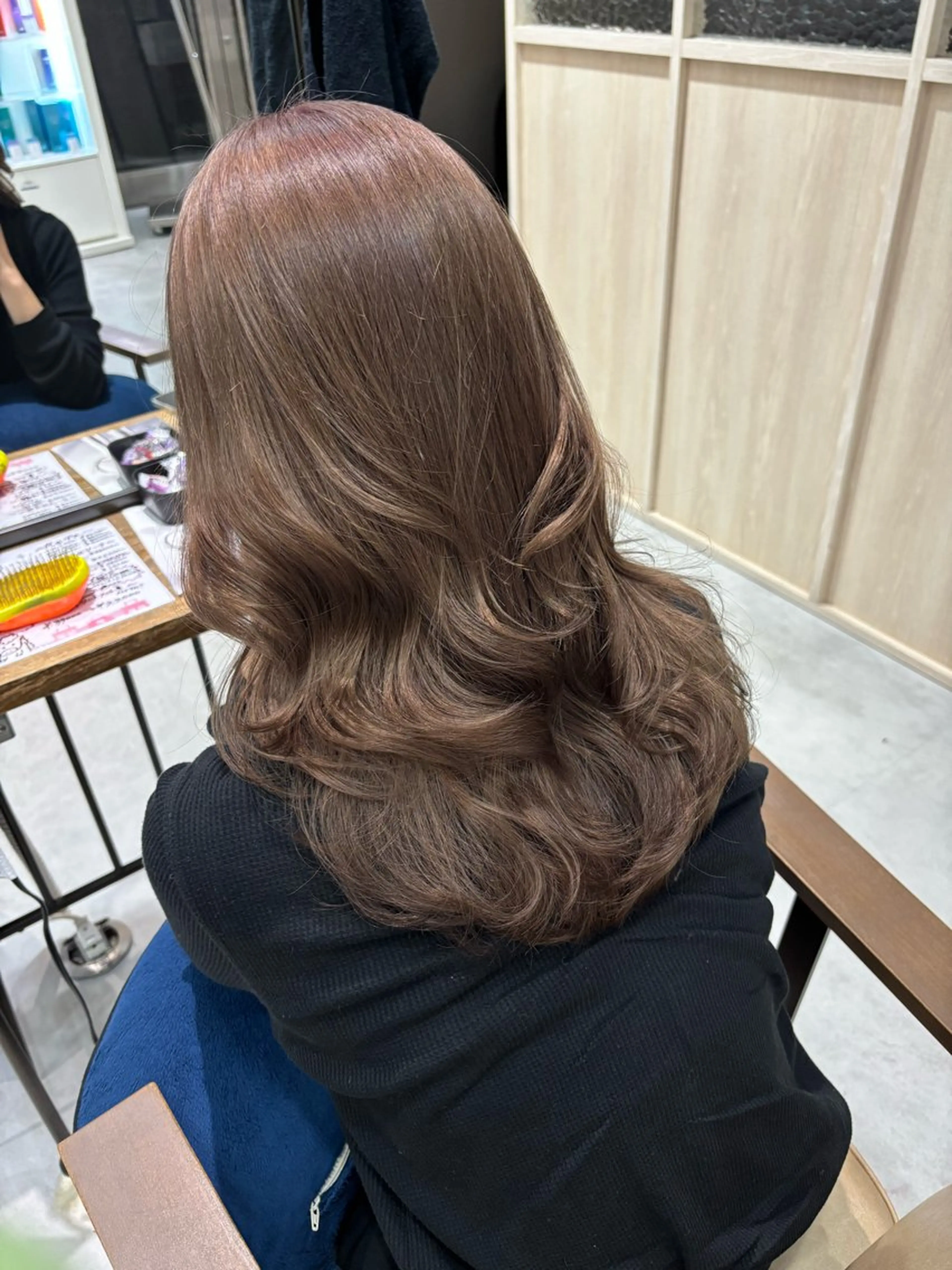 セミロング カラー ヘアカラー トリートメント 井上 真子のヘアスタイル