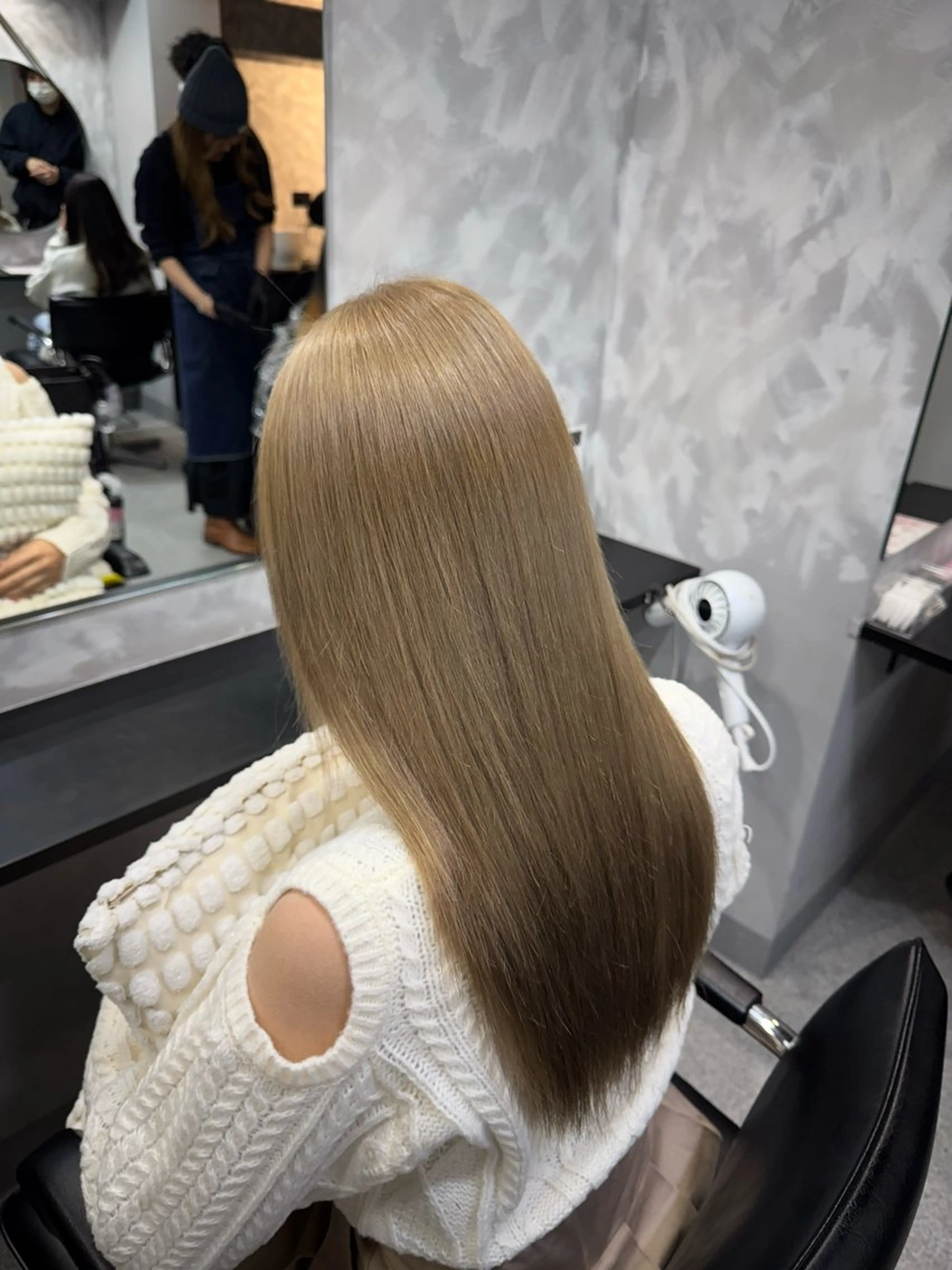 ロング 👑ツヤブリーチ特化 👑おうた👑のヘアスタイル