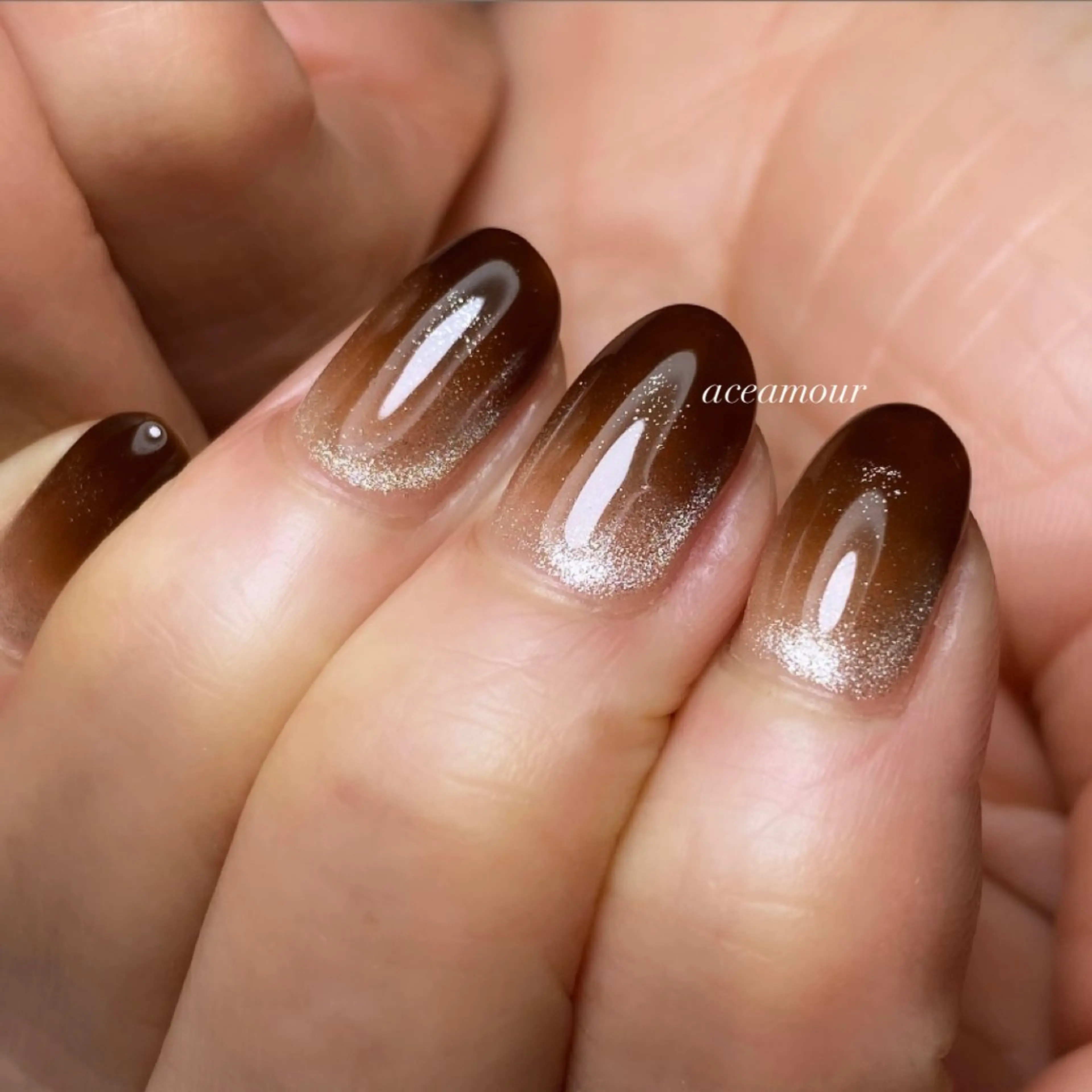 ネイル グラデーション マグネットネイル ネイル/耳つぼ /新ホワイトニングのネイルデザイン