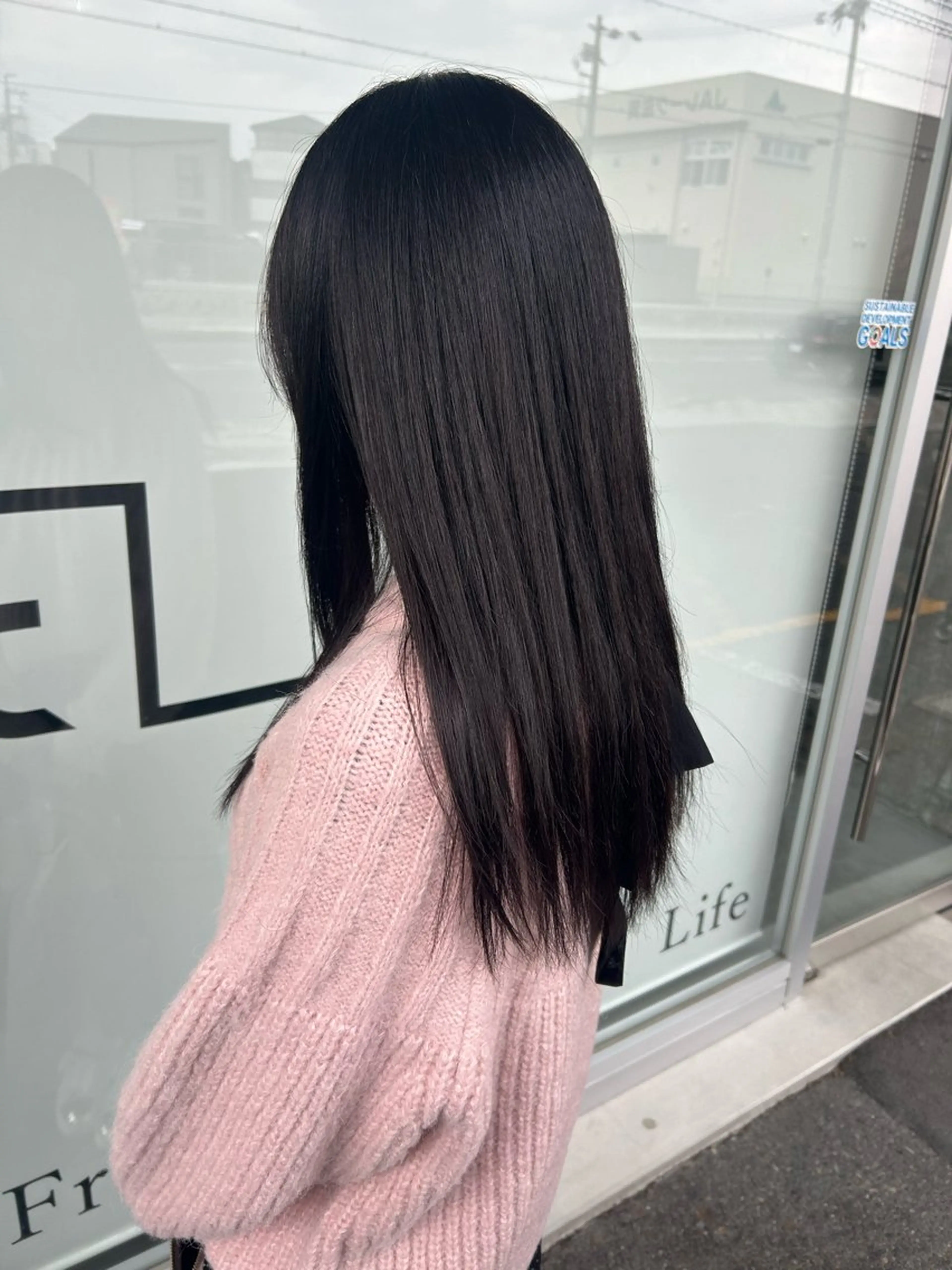 セミロング カラー 凸凹 art所属・成田 有沙のヘアスタイル