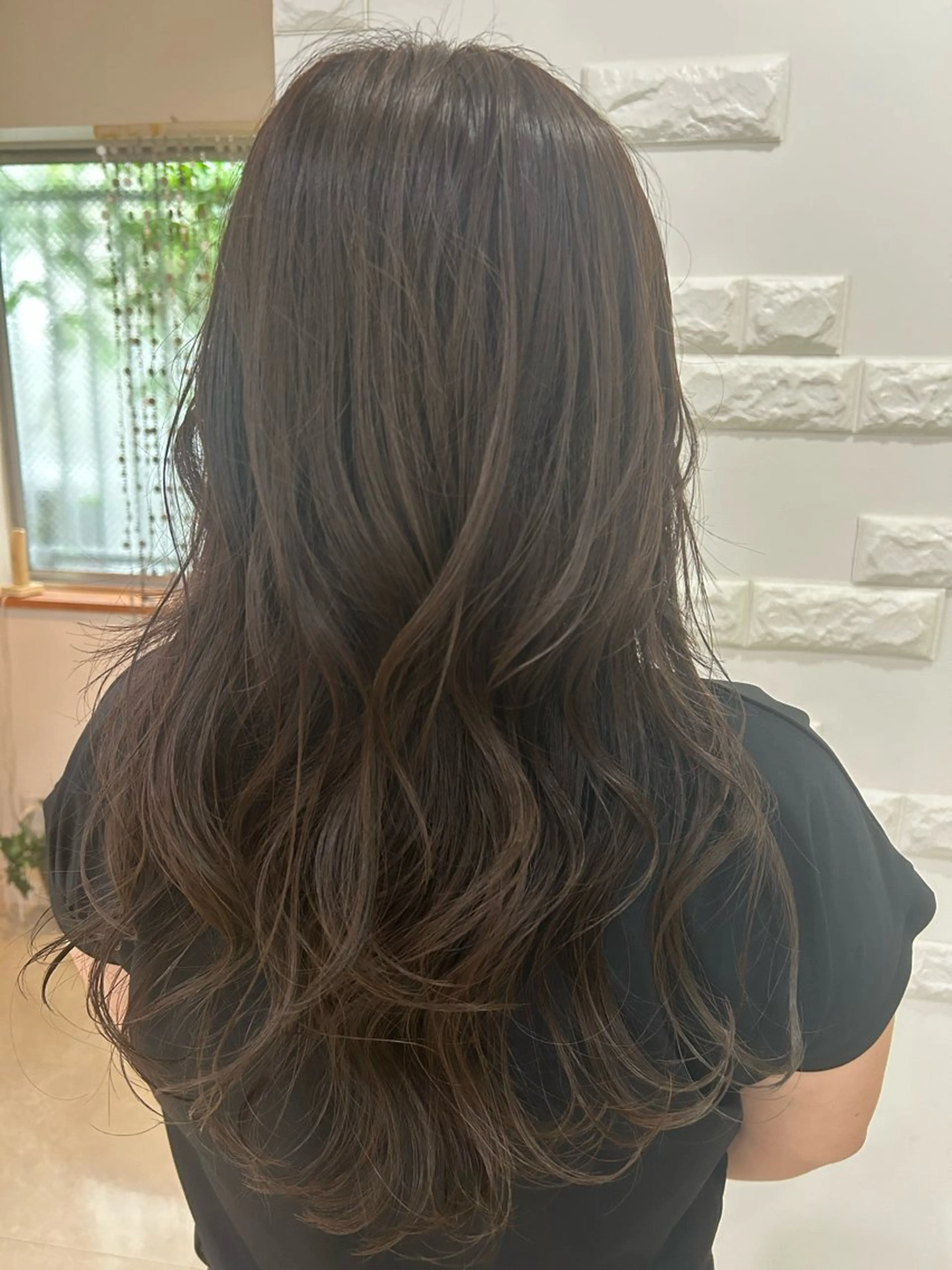 ロング ロングレイヤー レイヤーカット ロング エスハートオブヘアー所属・佐藤 帆春のヘアスタイル