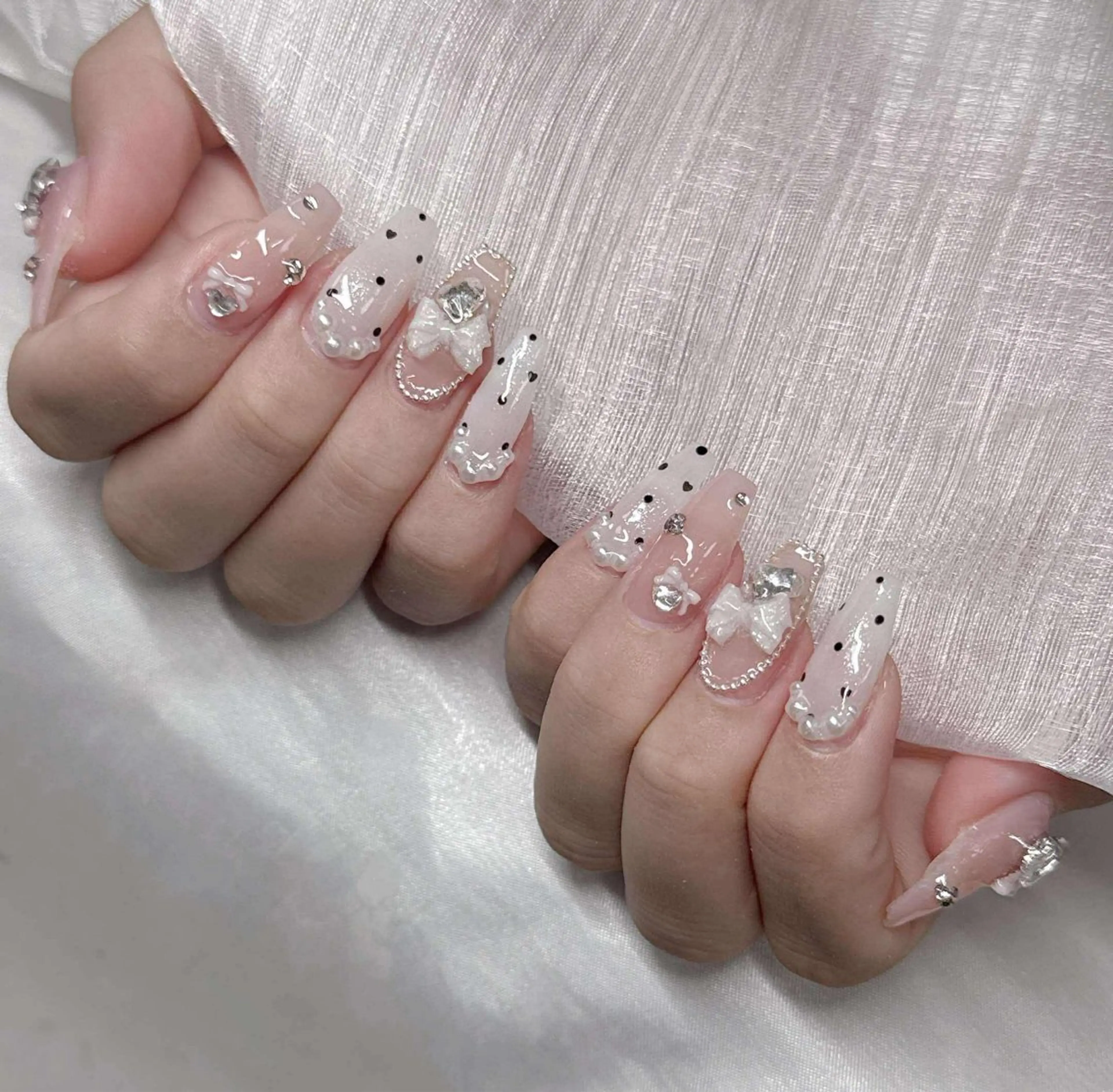 ネイル ハンドネイル Lee Nailsのネイルデザイン
