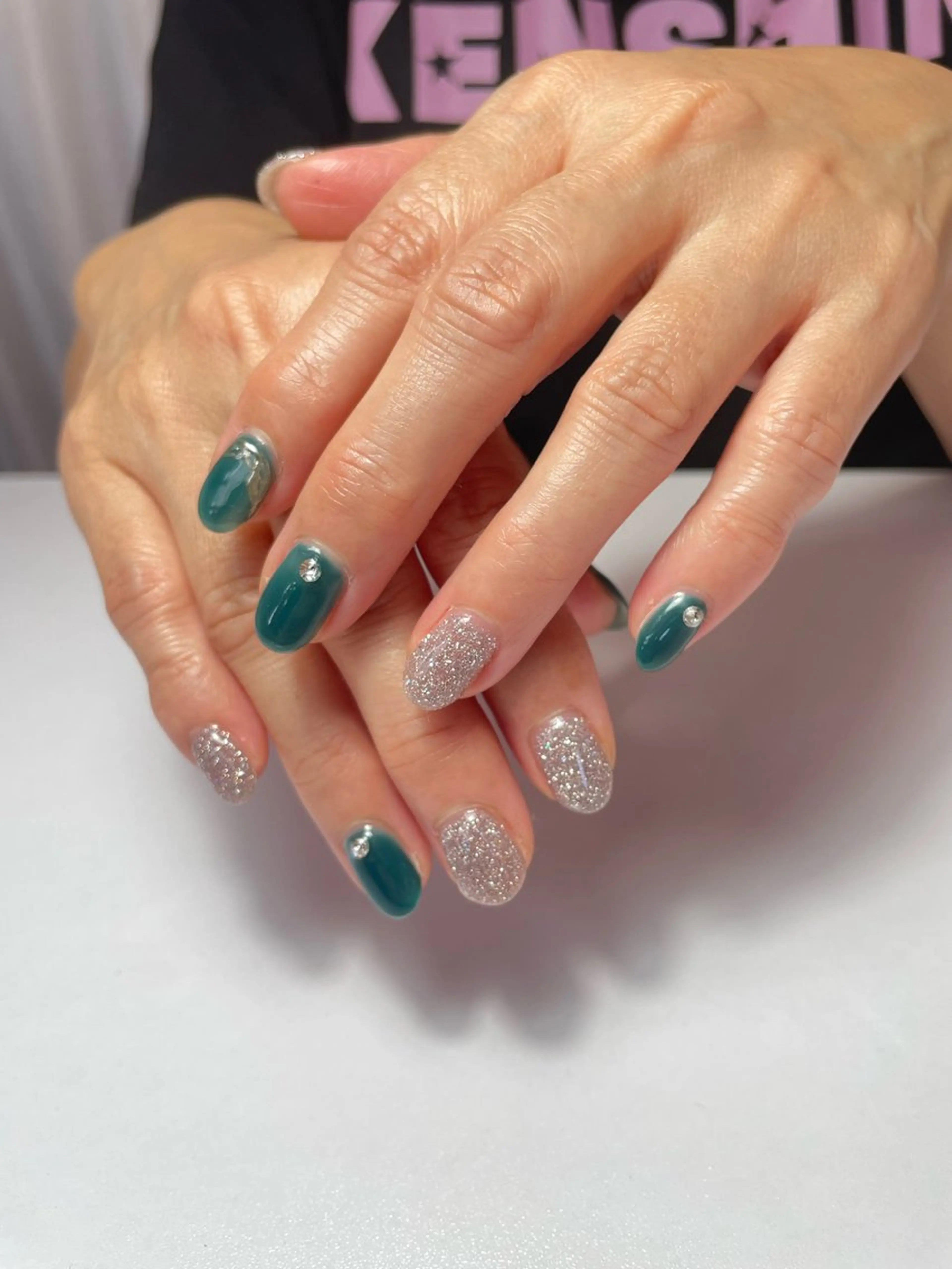 ネイル アートネイル フラッシュネイル ストーンネイル ハンドネイル Chicchi 加茂宮駅徒歩3分のネイルデザイン