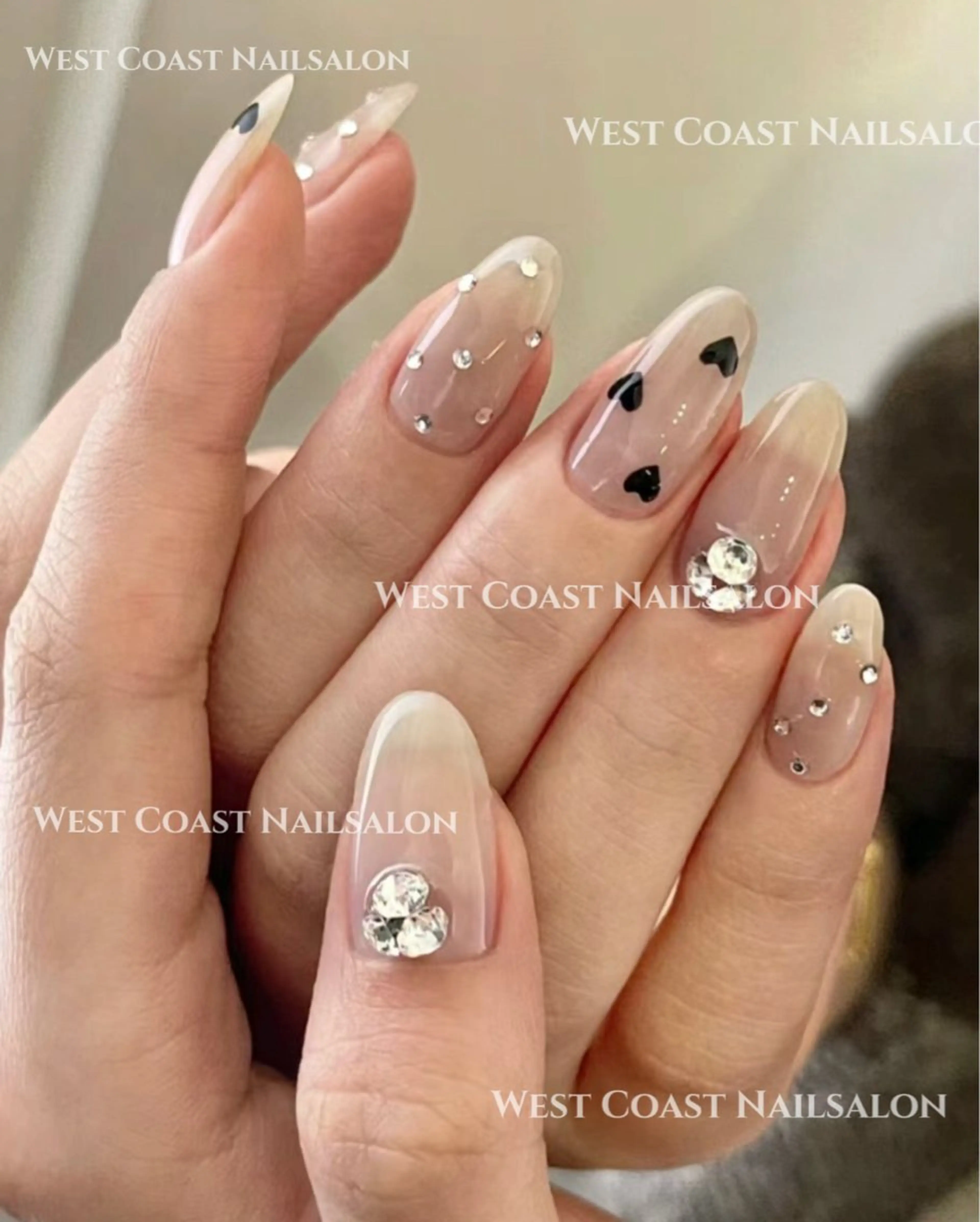 ネイル ハンドネイル リボン、ガーリー パーツ放題専門店のネイルデザイン