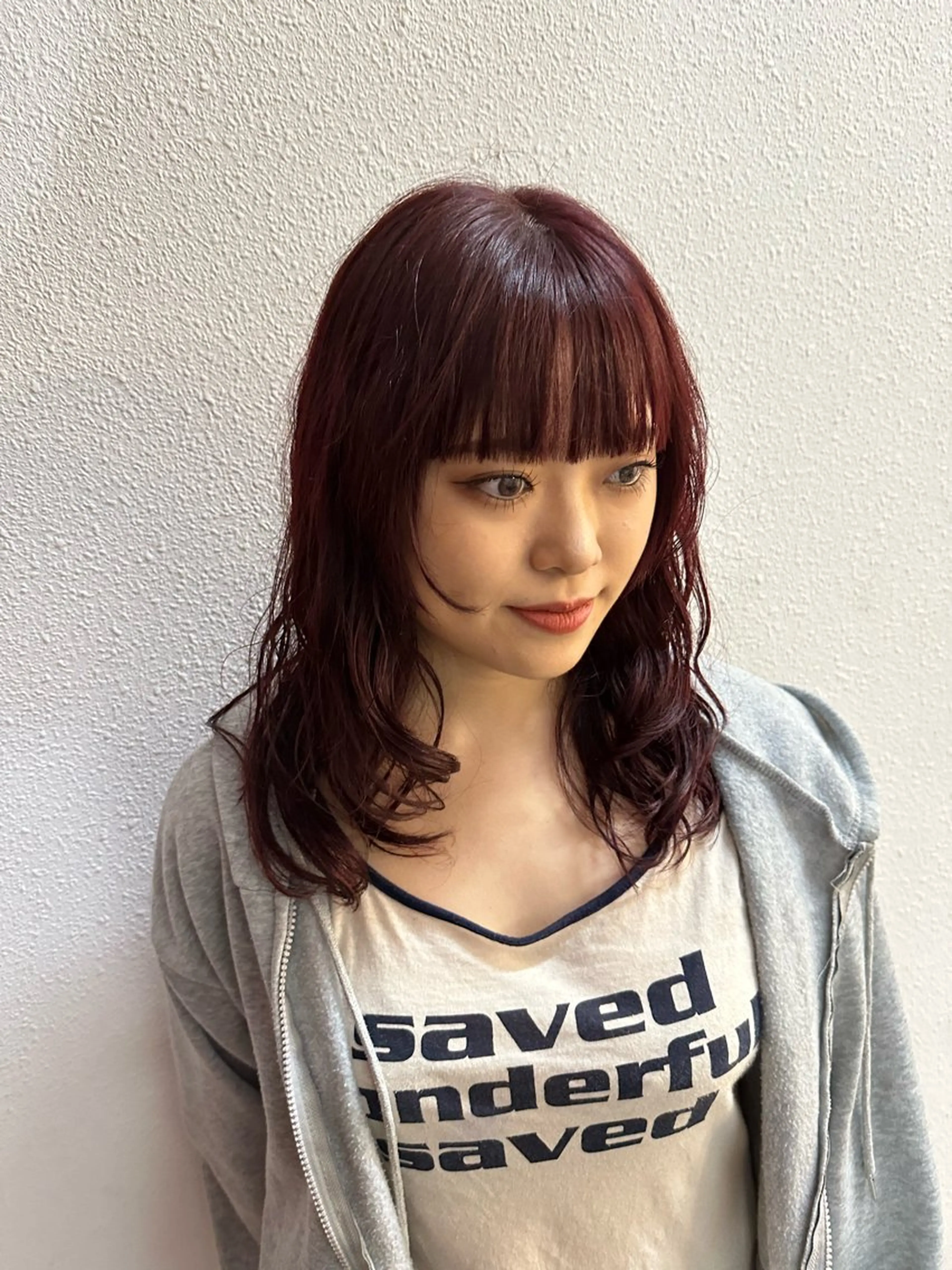 カラー カシス レッドカラー kii所属・サエキ ルイのヘアスタイル