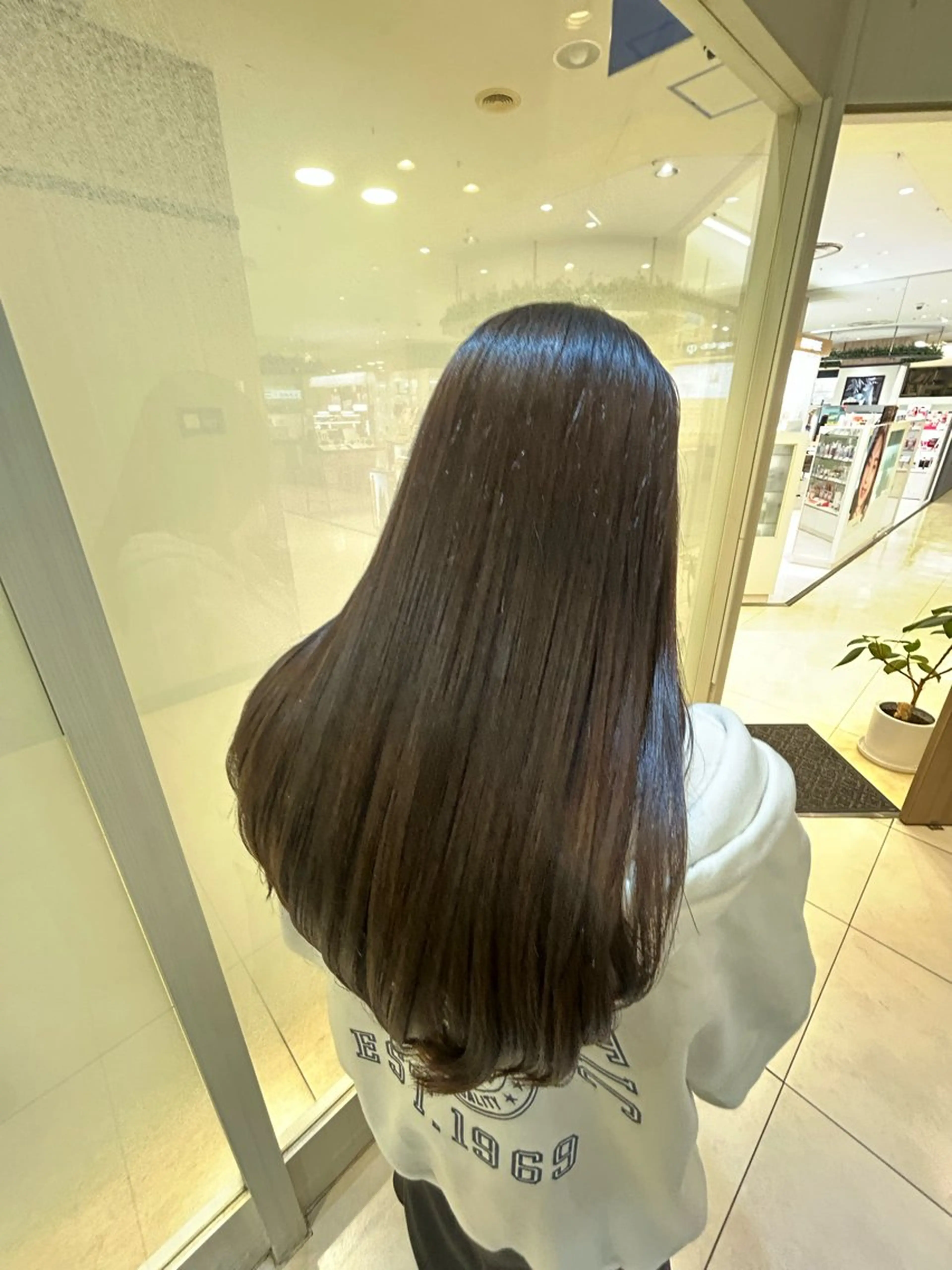 ロング パーマ カット 縮毛矯正 トリートメント パーソナルな髪質改善 縮毛矯正ササキナツミのヘアスタイル