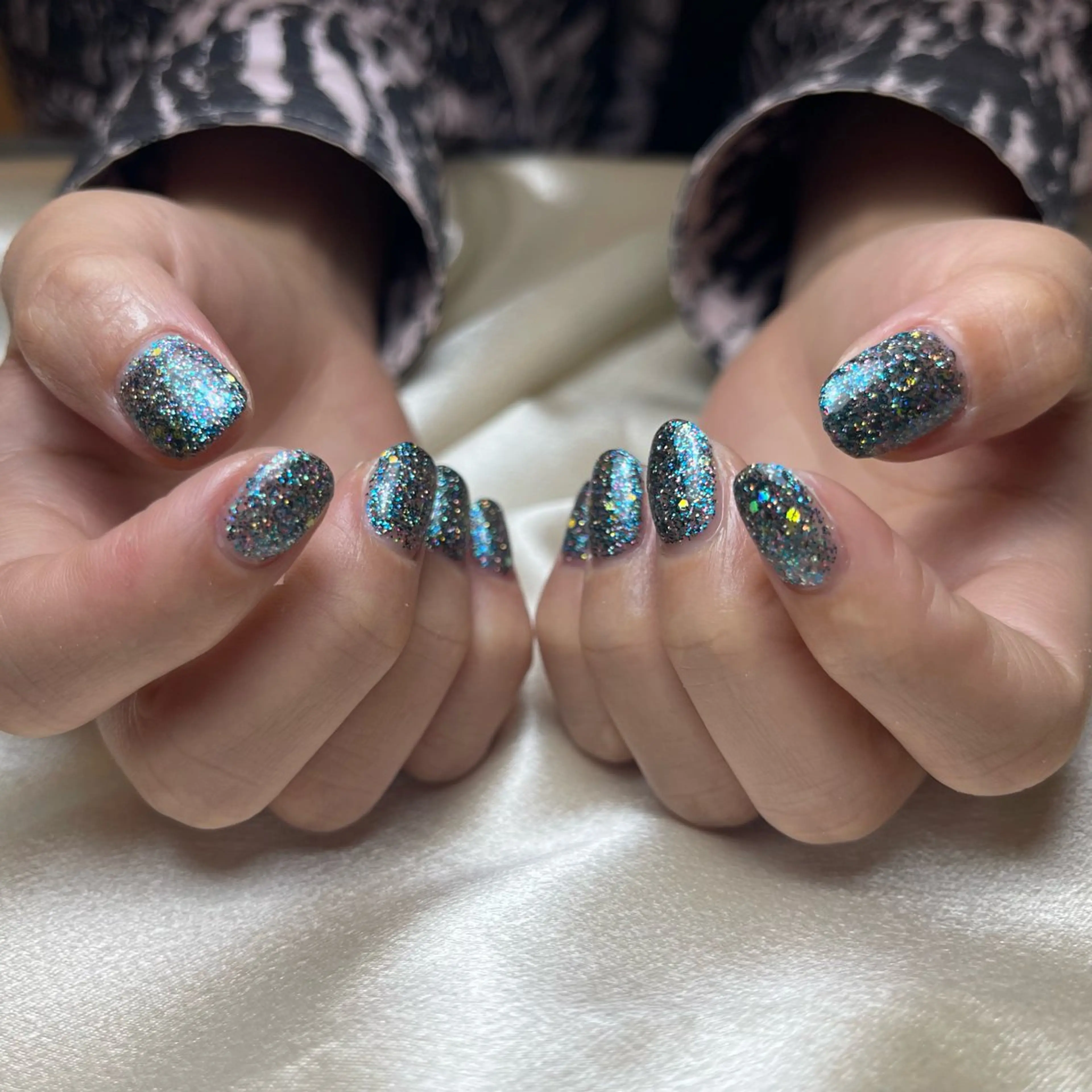 ネイル ラメ(グリッター) ワンカラーネイル 🧁fein. nana🩵のネイルデザイン