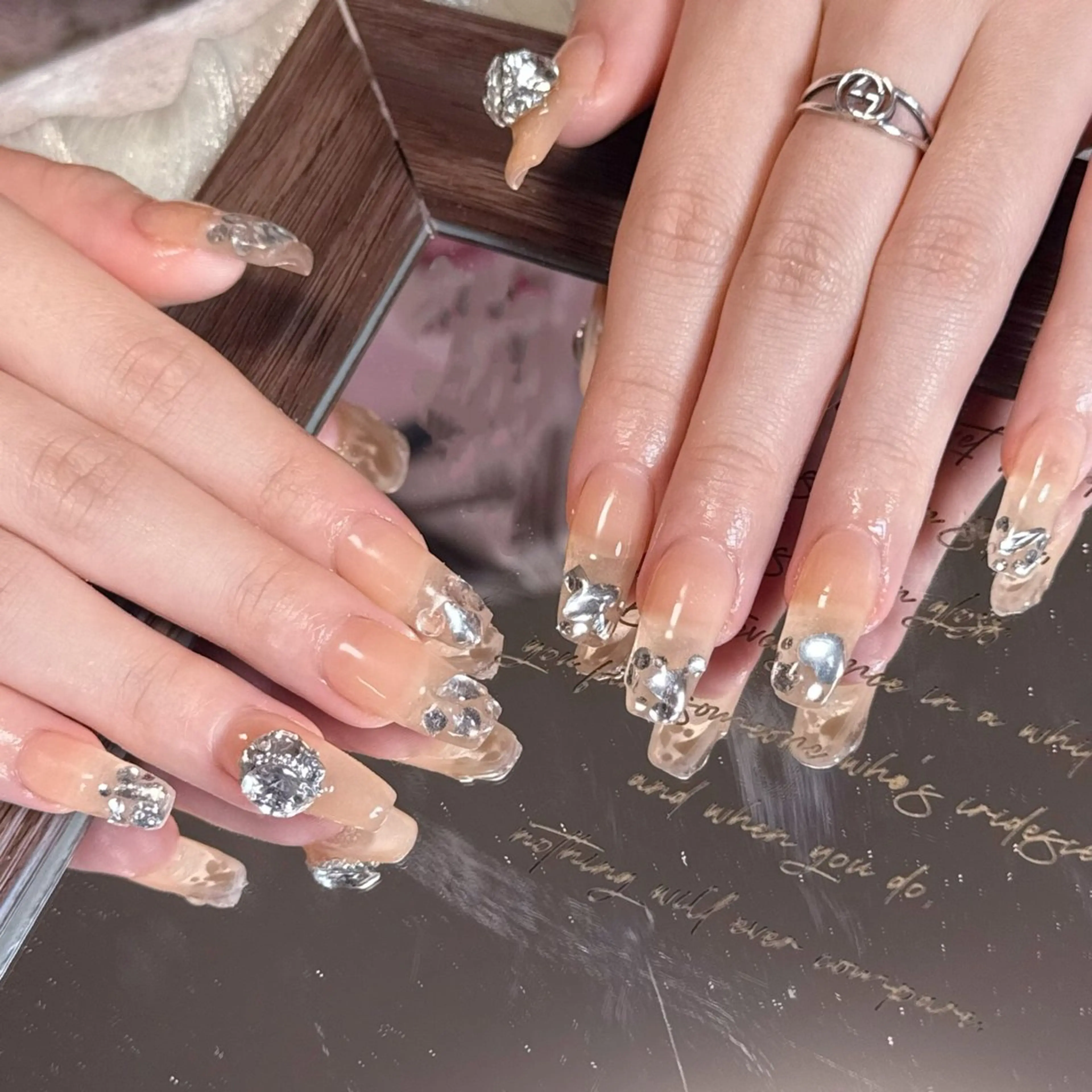 ネイル ハンドネイル ハンドケア bubu nail salon所属・BuBu Nail渋谷桜ヶ丘のネイルデザイン