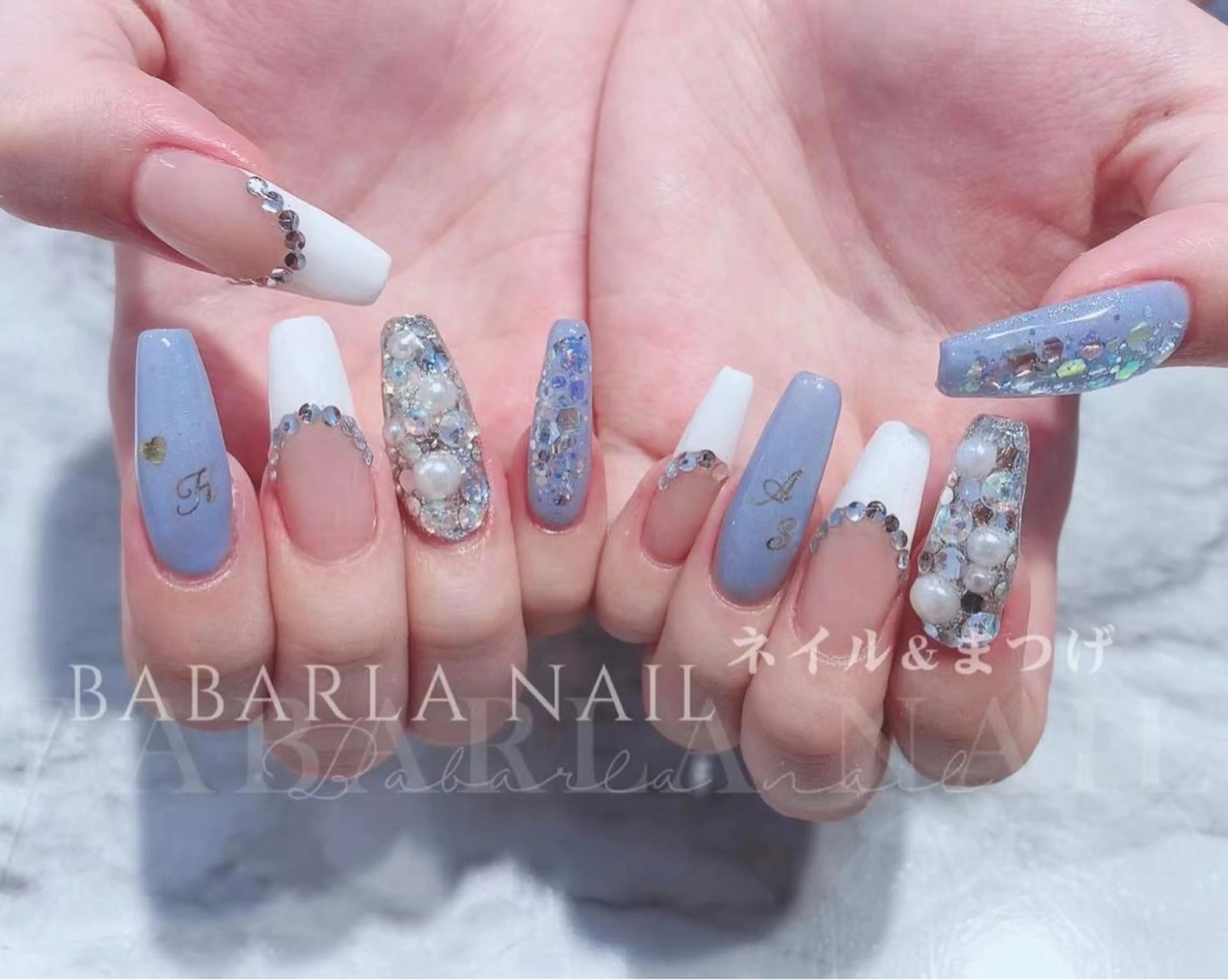 ネイル ブルー フレンチネイル ラメ(グリッター) ホワイト Babarla nailのネイルデザイン