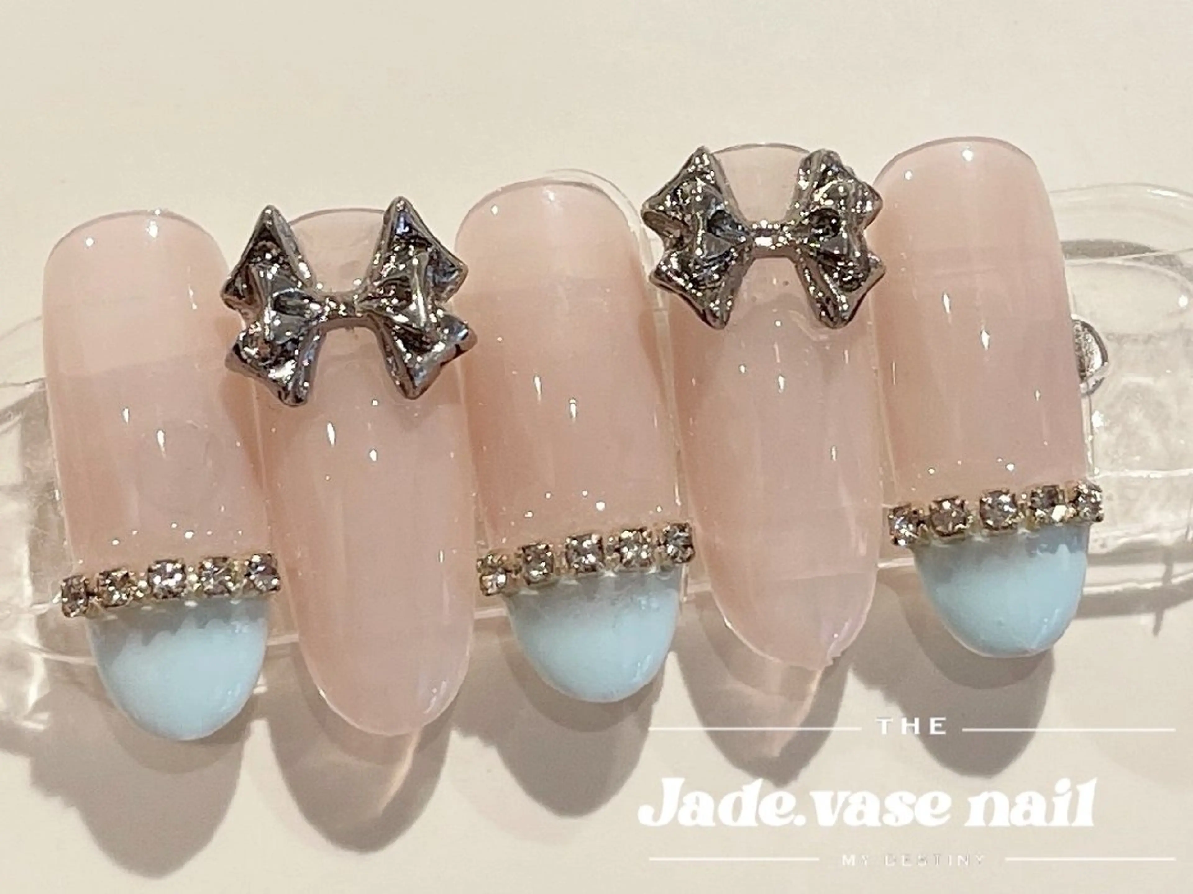 ネイル も りのネイルデザイン