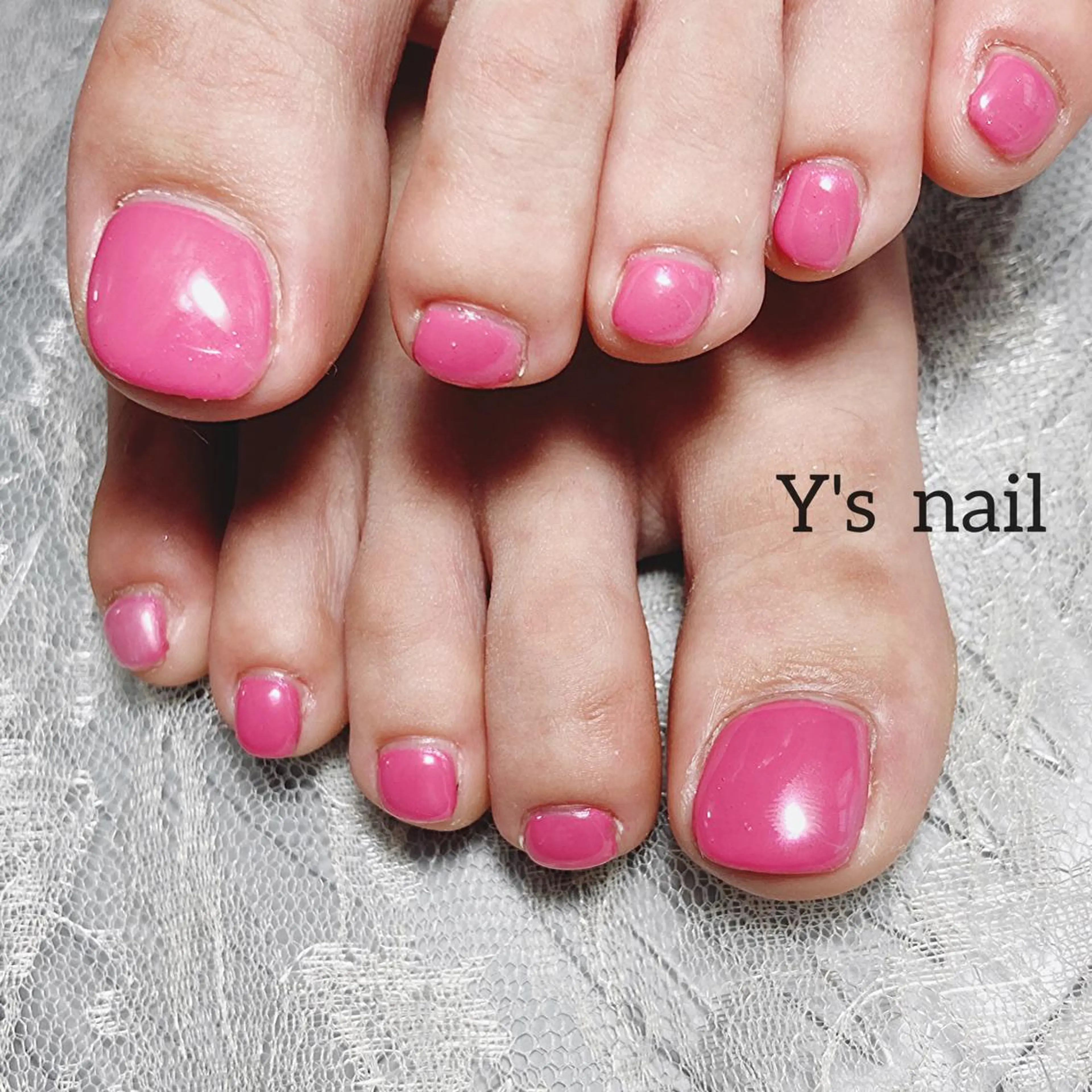 ネイル オーロラネイル フットネイル 手書きが得意🖌️ Y’s  nailのネイルデザイン