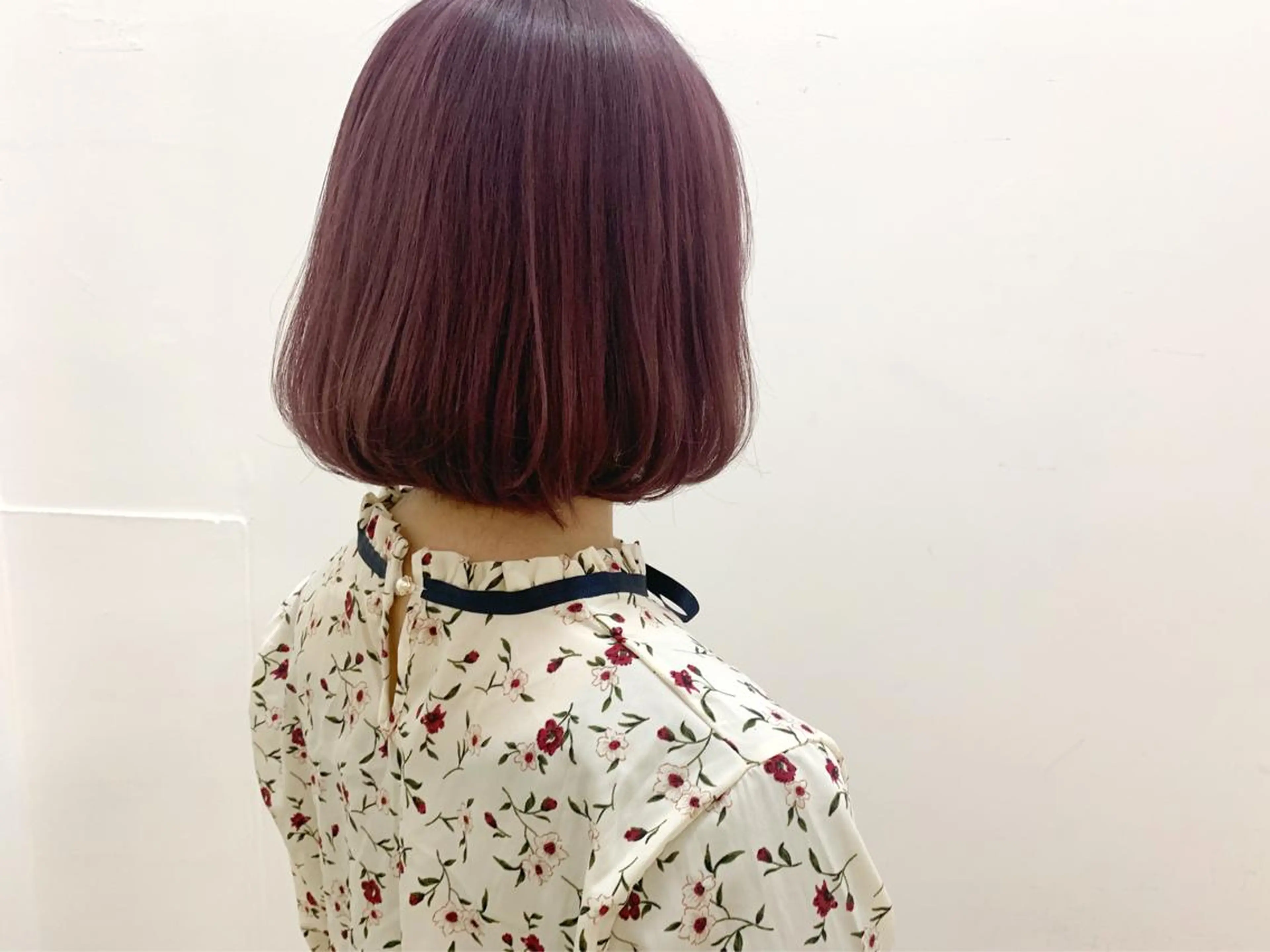 ミディアム パープルカラー karen ☺︎のヘアスタイル