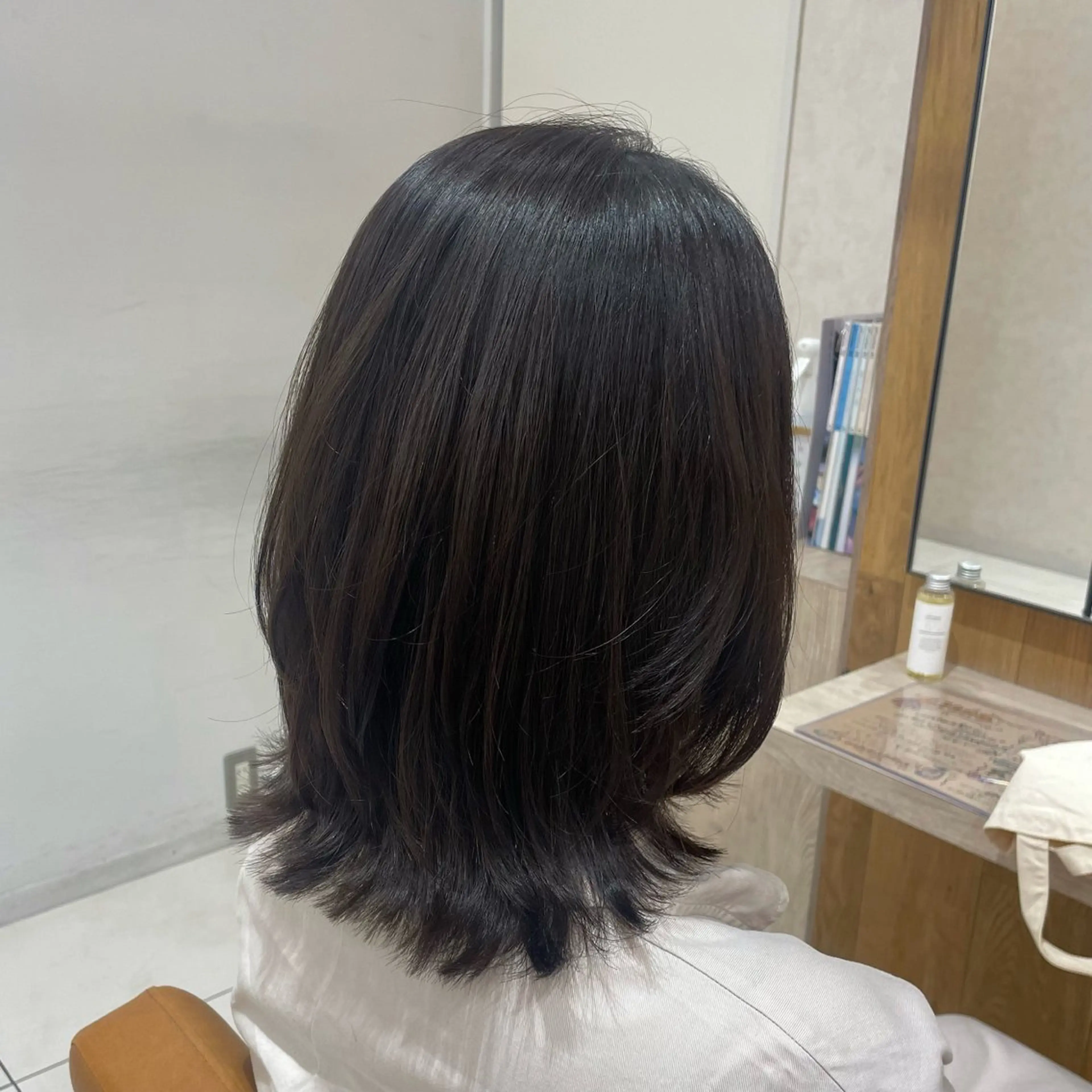 ミディアム カラー グレージュ くびれヘア 海老名で韓国風 HANA🌷のヘアスタイル