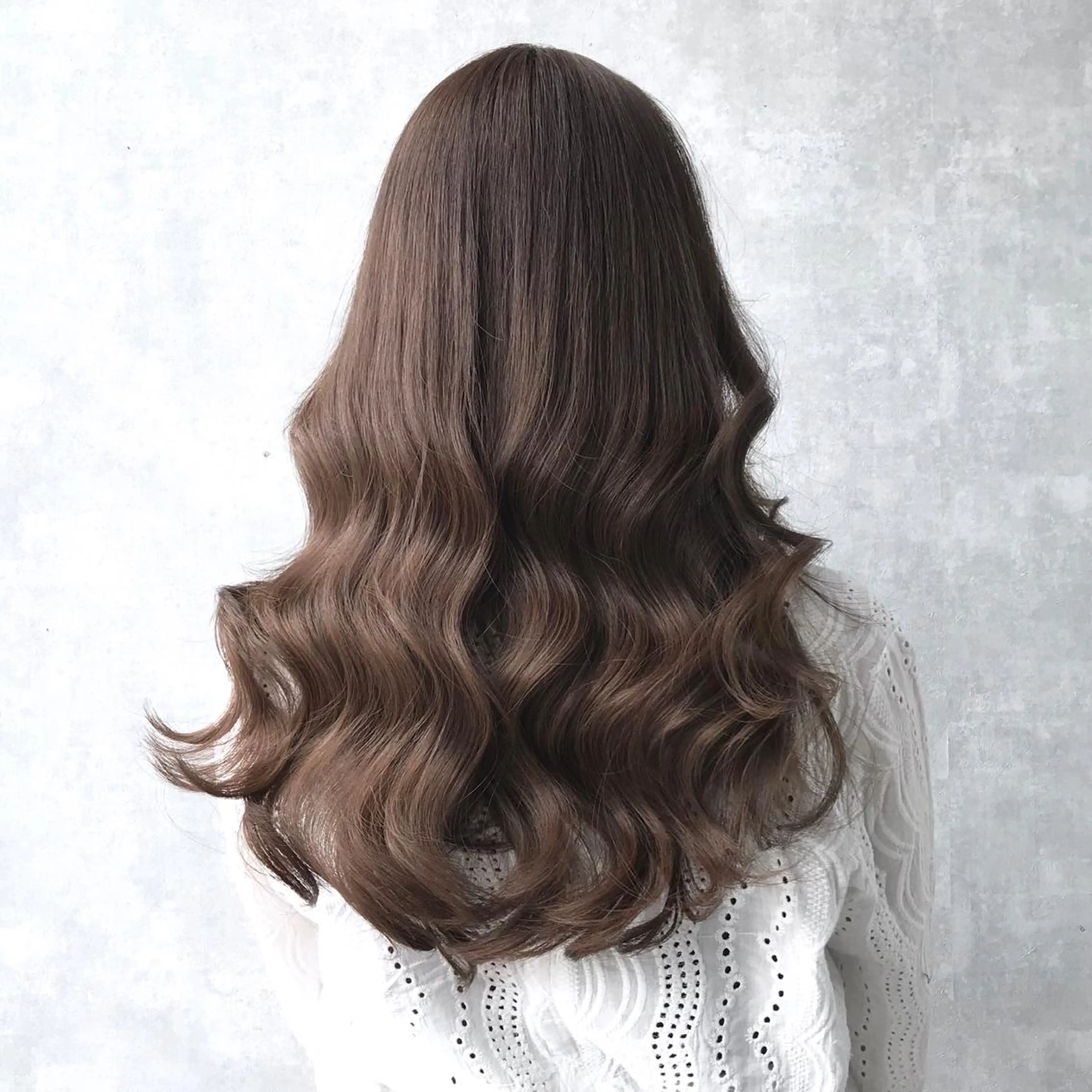 ロング カラー ブリーチ ブラウンカラー グレージュ ヨシンモリ ムルギョル巻き サロウィン所属・K-POP好き美容師 🇰🇷Kai.Yのヘアスタイル