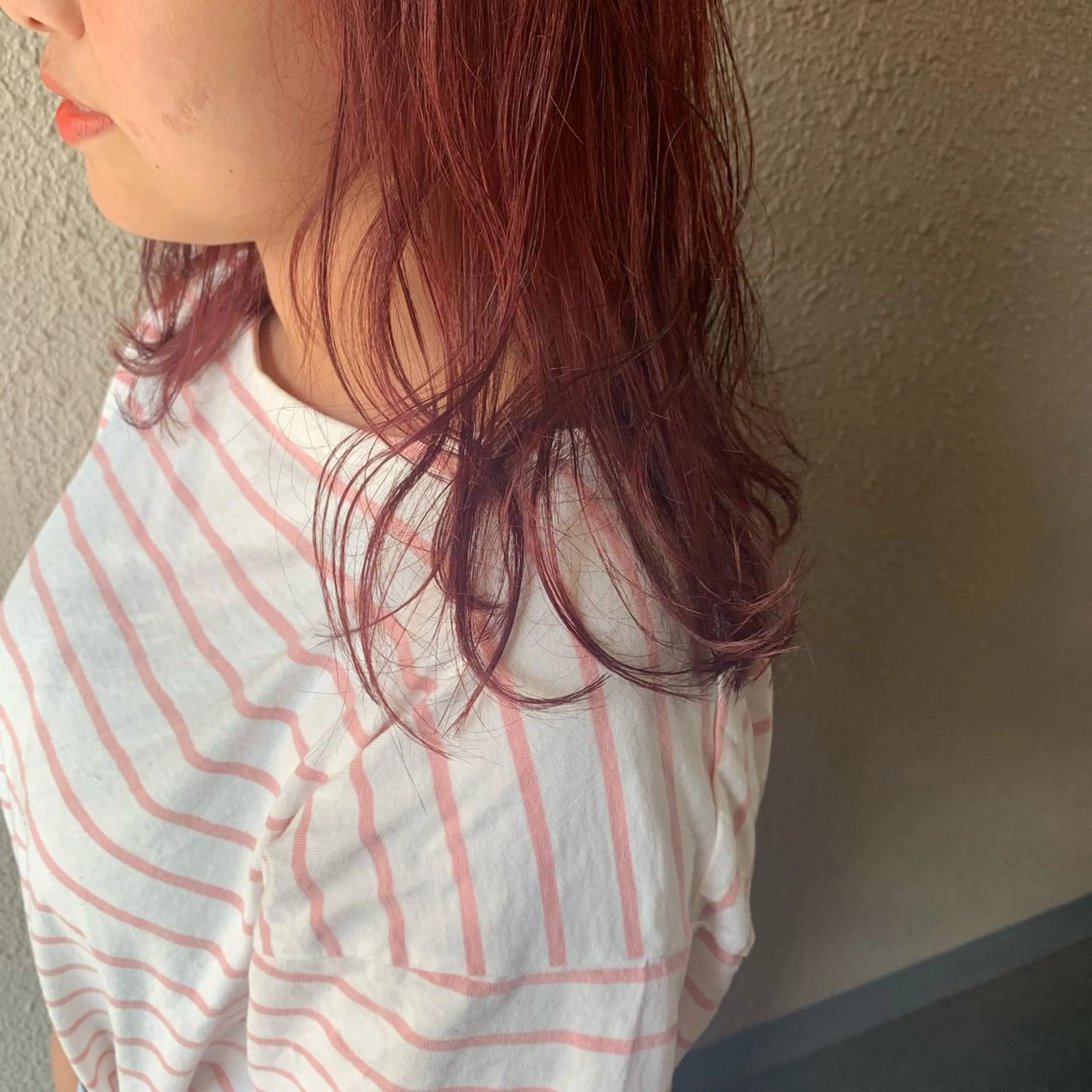 セミロング カラー ボルドーカラー chouette/ 根本優希のヘアスタイル