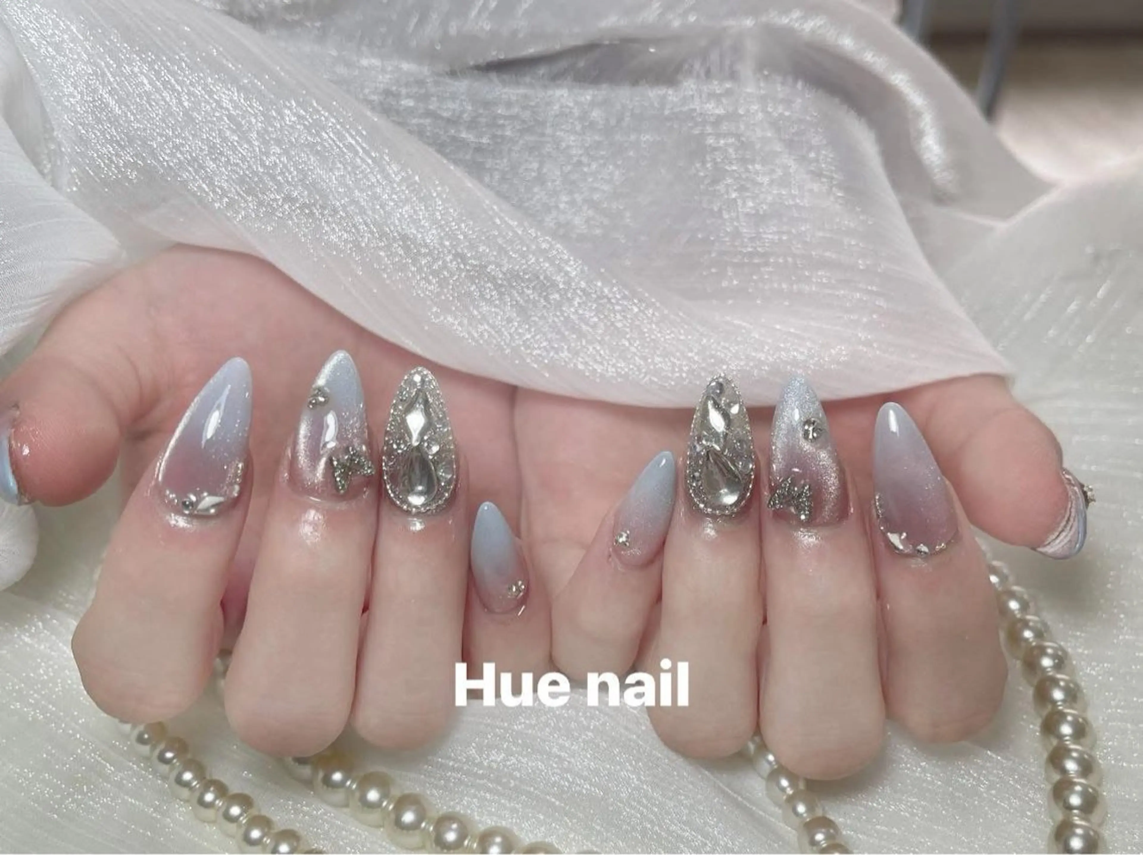 ミディアム HOANG NAILのネイルデザイン