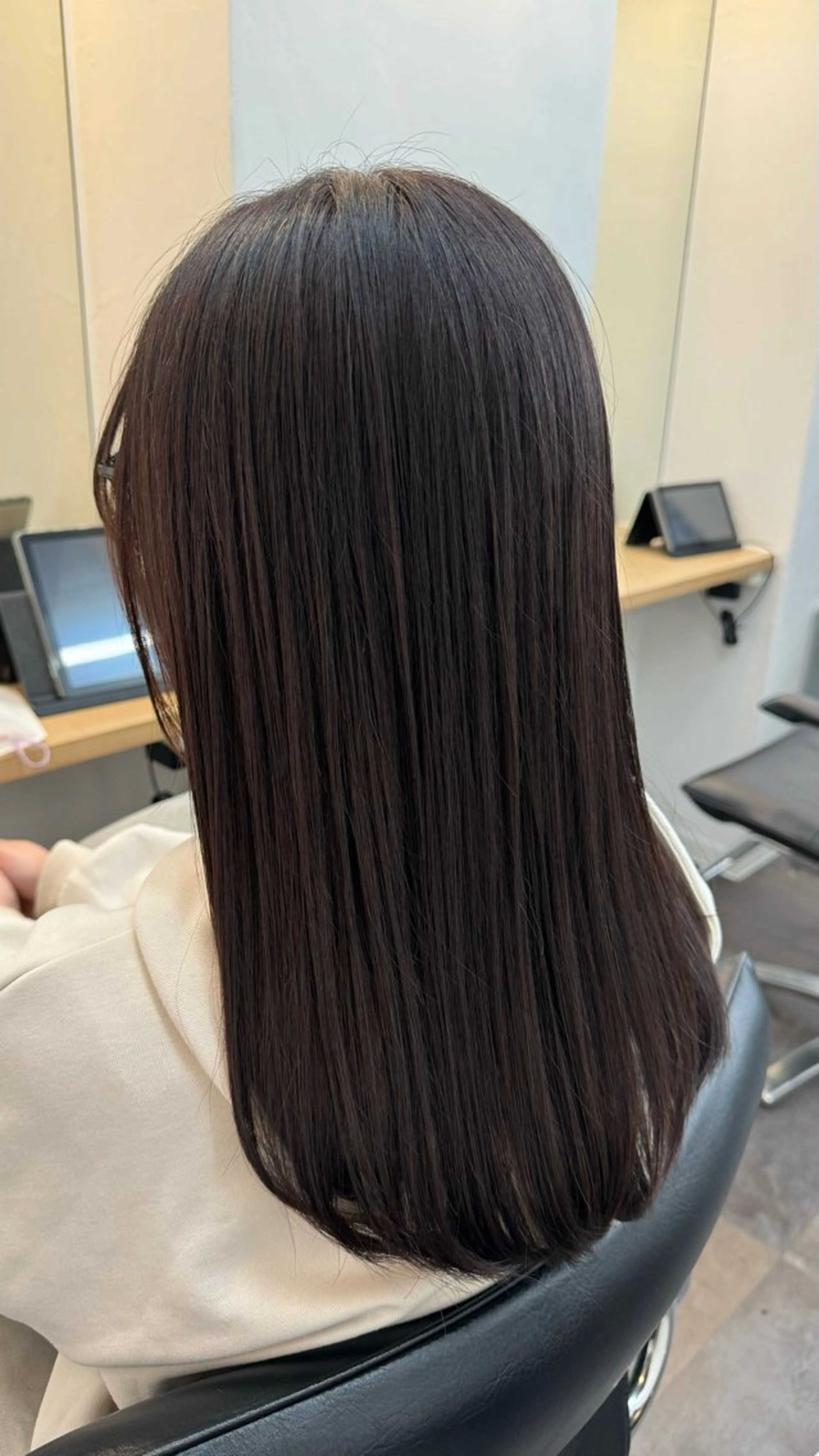 セミロング カラー WISTERIA P LUS1 ikumiのヘアスタイル