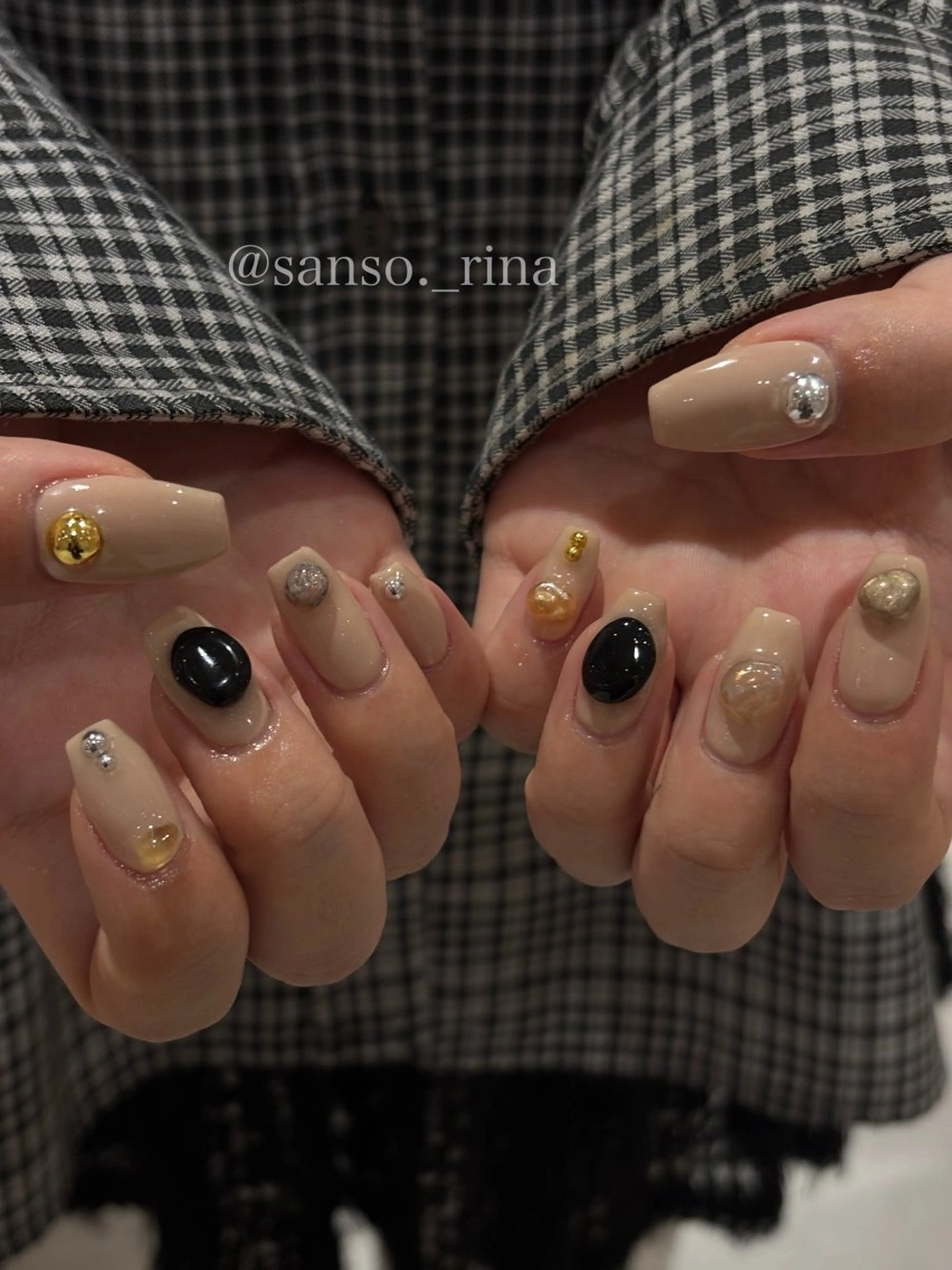 ネイル ハンドネイル フットネイル nuu  栄所属・早川 里奈のネイルデザイン