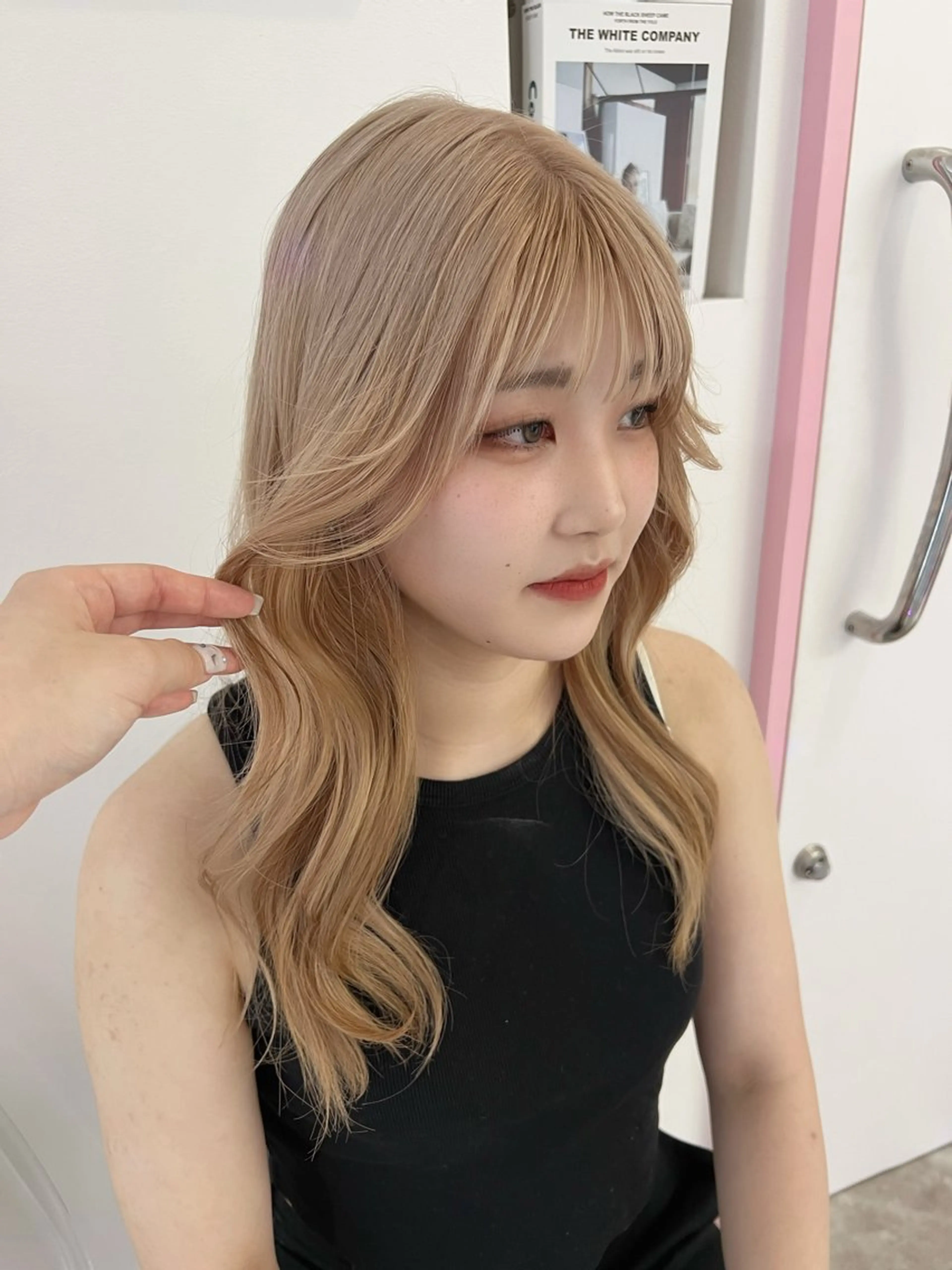 ロング ヘアカラー トリートメント ハイトーン♡ブリーチ ♡エクステ♡nanaのヘアスタイル