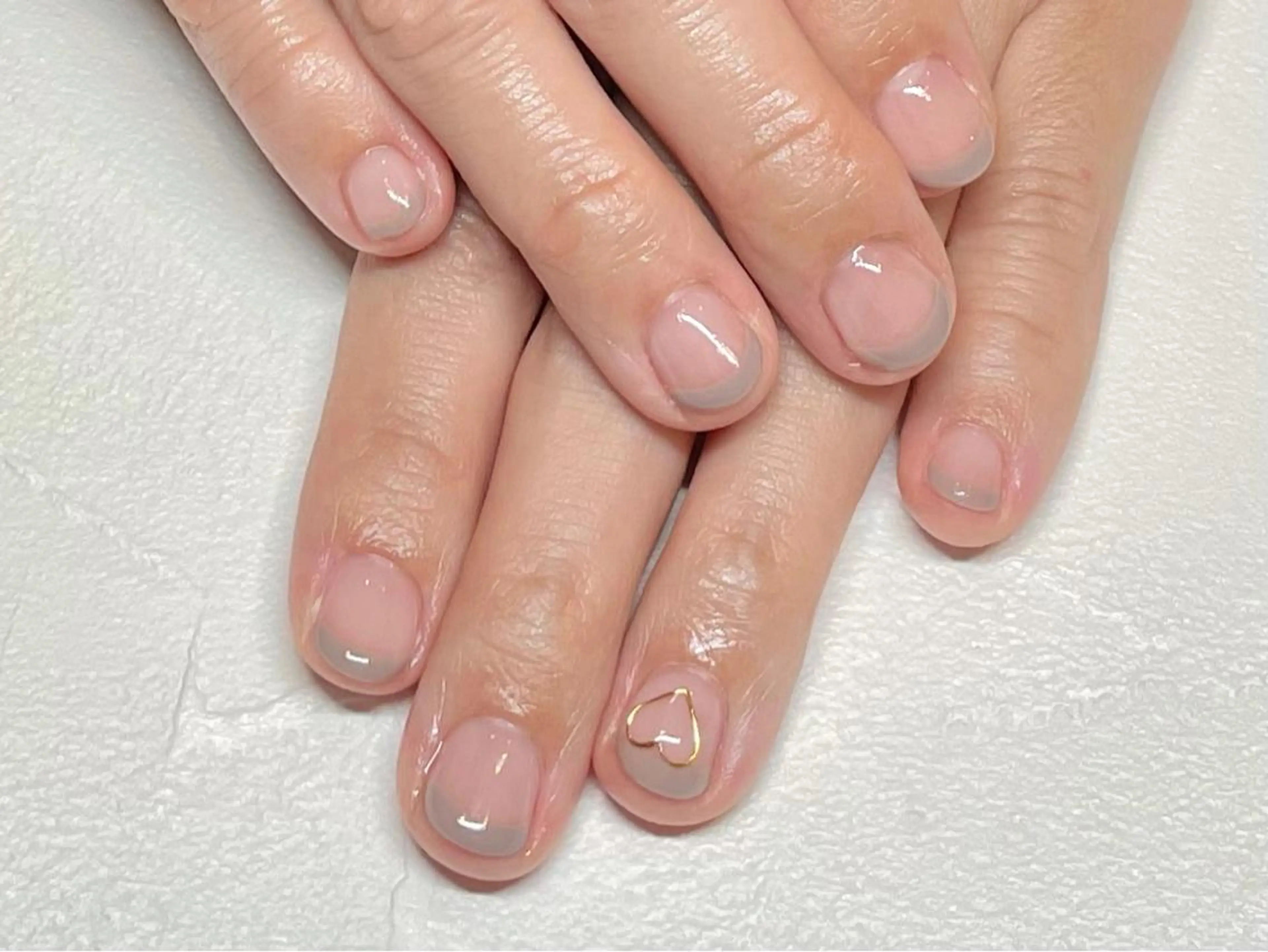 ネイル フレンチネイル ささき れいなのネイルデザイン