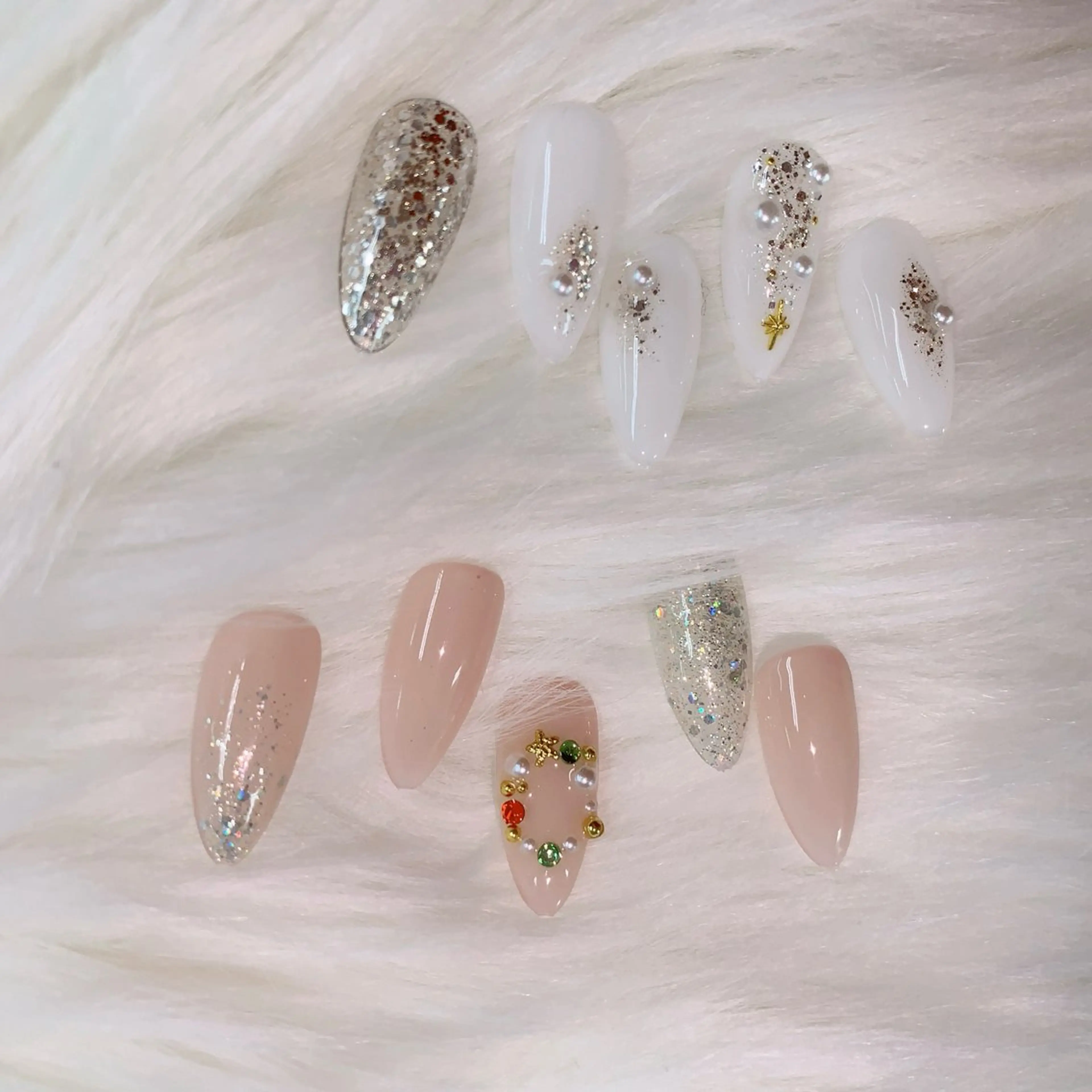 ネイル オーロラネイル 長さ出し フットネイル ジェルネイル キラキラネイル ハンドネイル インフィニティ ネイルサロンのネイルデザイン