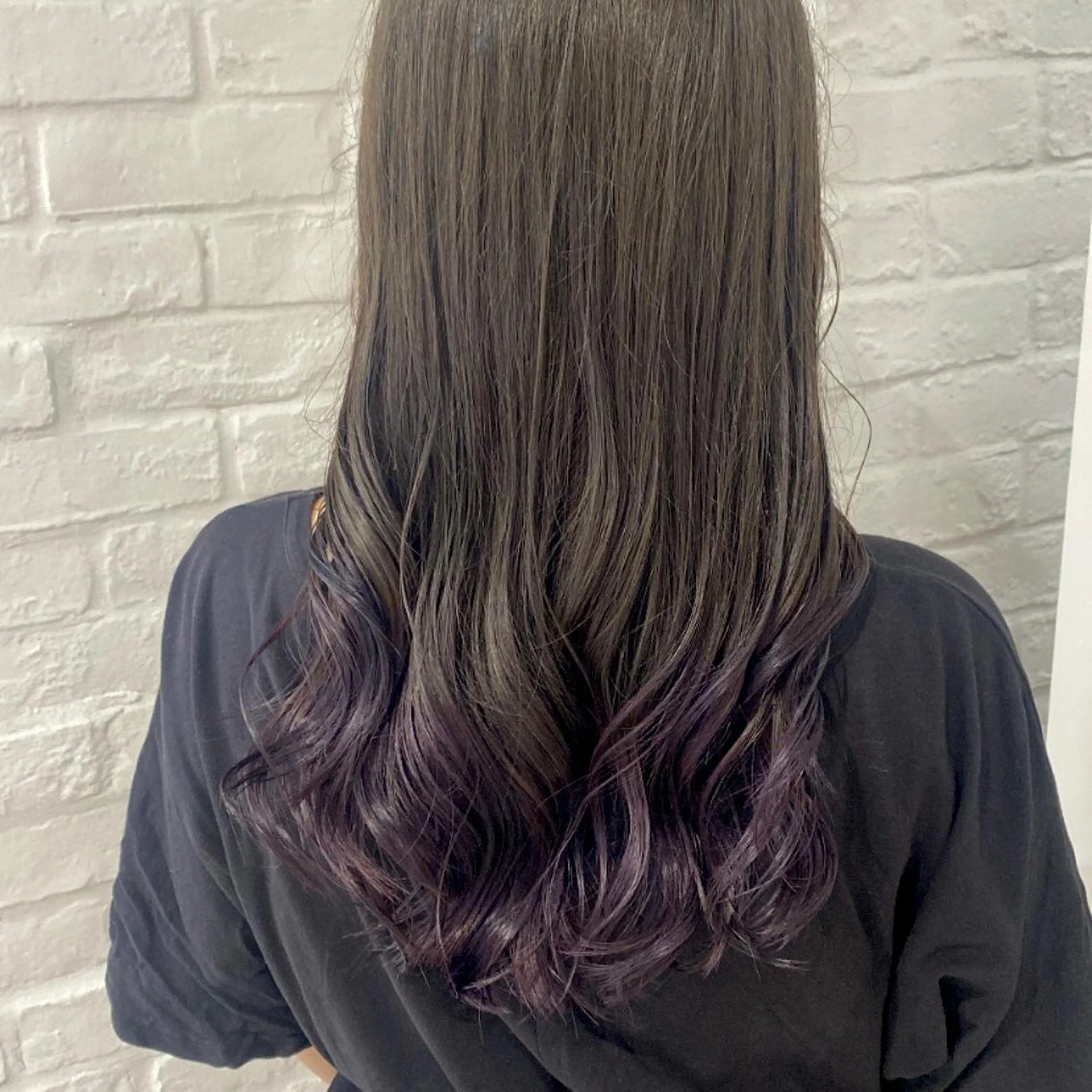 カラー Ida Akaneのヘアスタイル