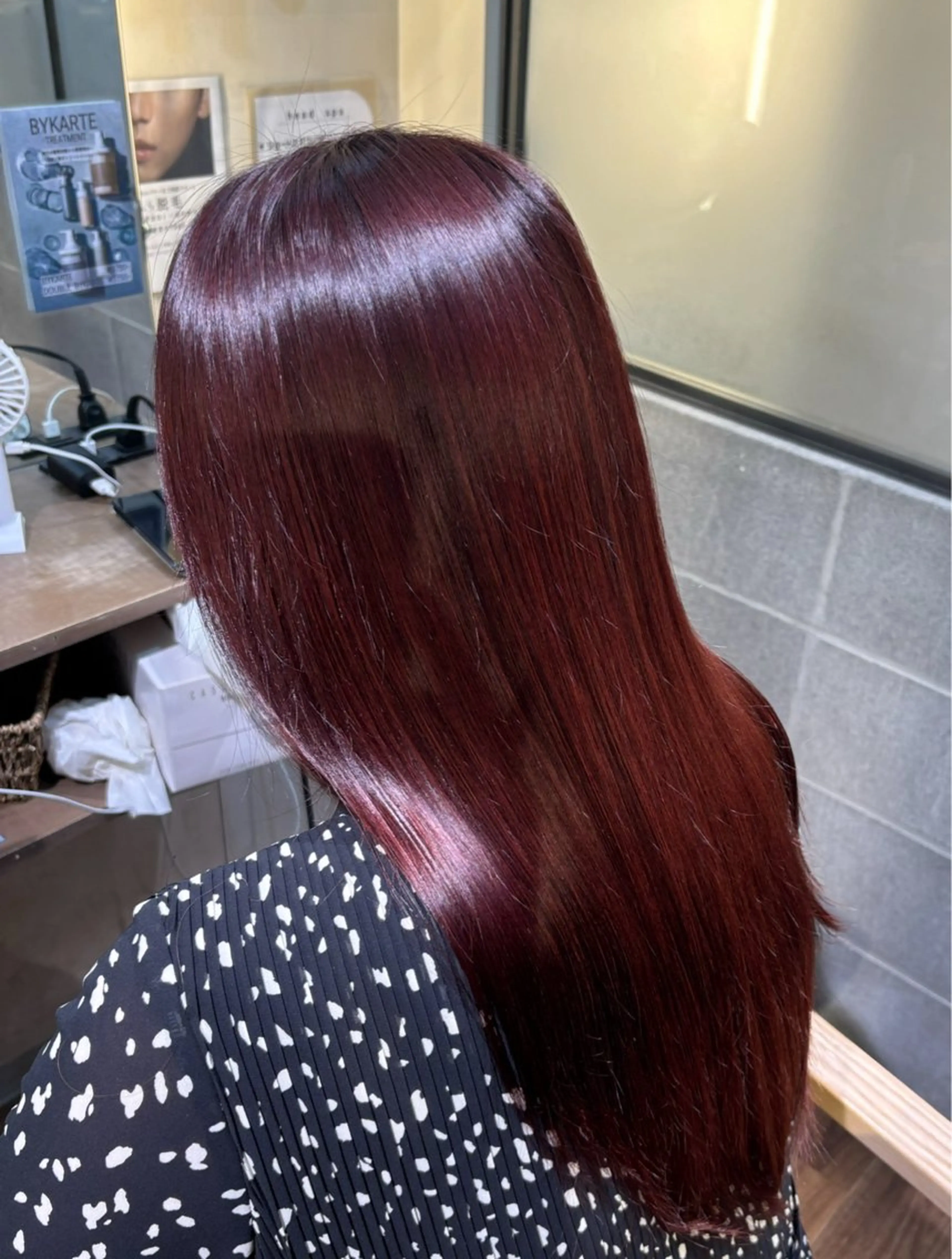 ロング カラー 瀧 穂乃香のヘアスタイル