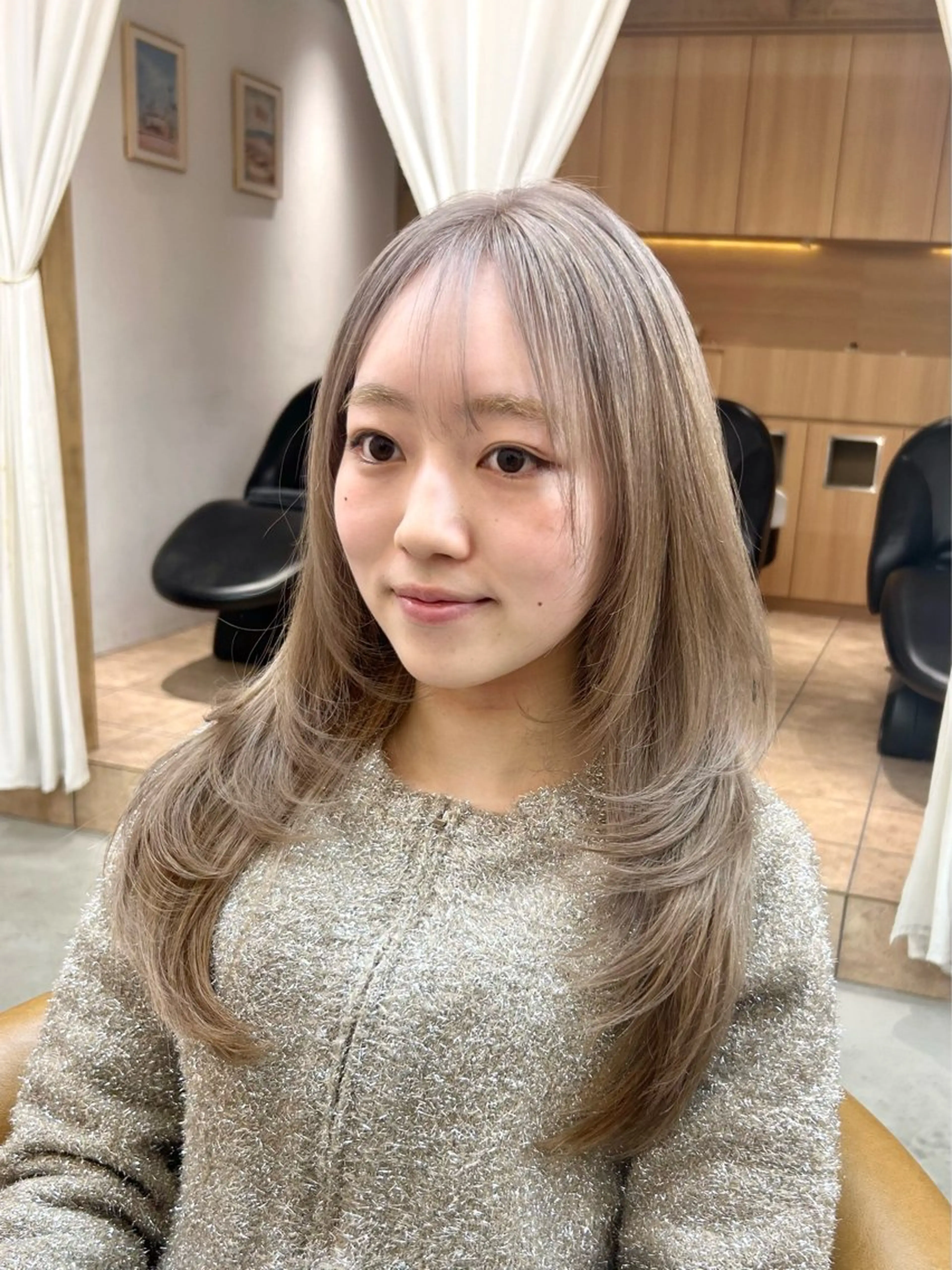 ロング カット ヘアカラー 🩵縮毛矯正/ブリー チ/髪質改善/いつかのヘアスタイル