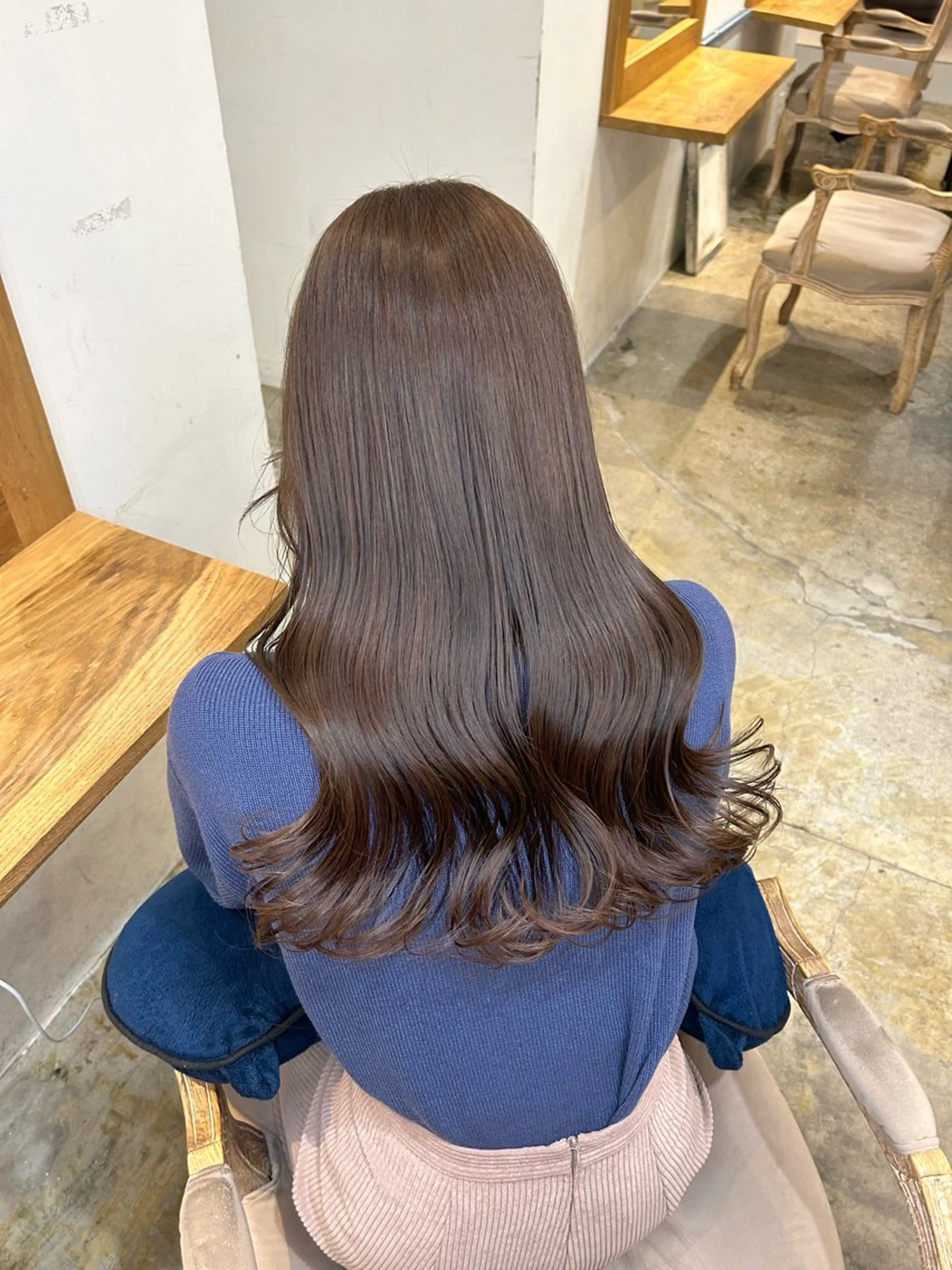 ロング ヘアカラー 北田 美琴 / 柔らかいカラーのヘアスタイル