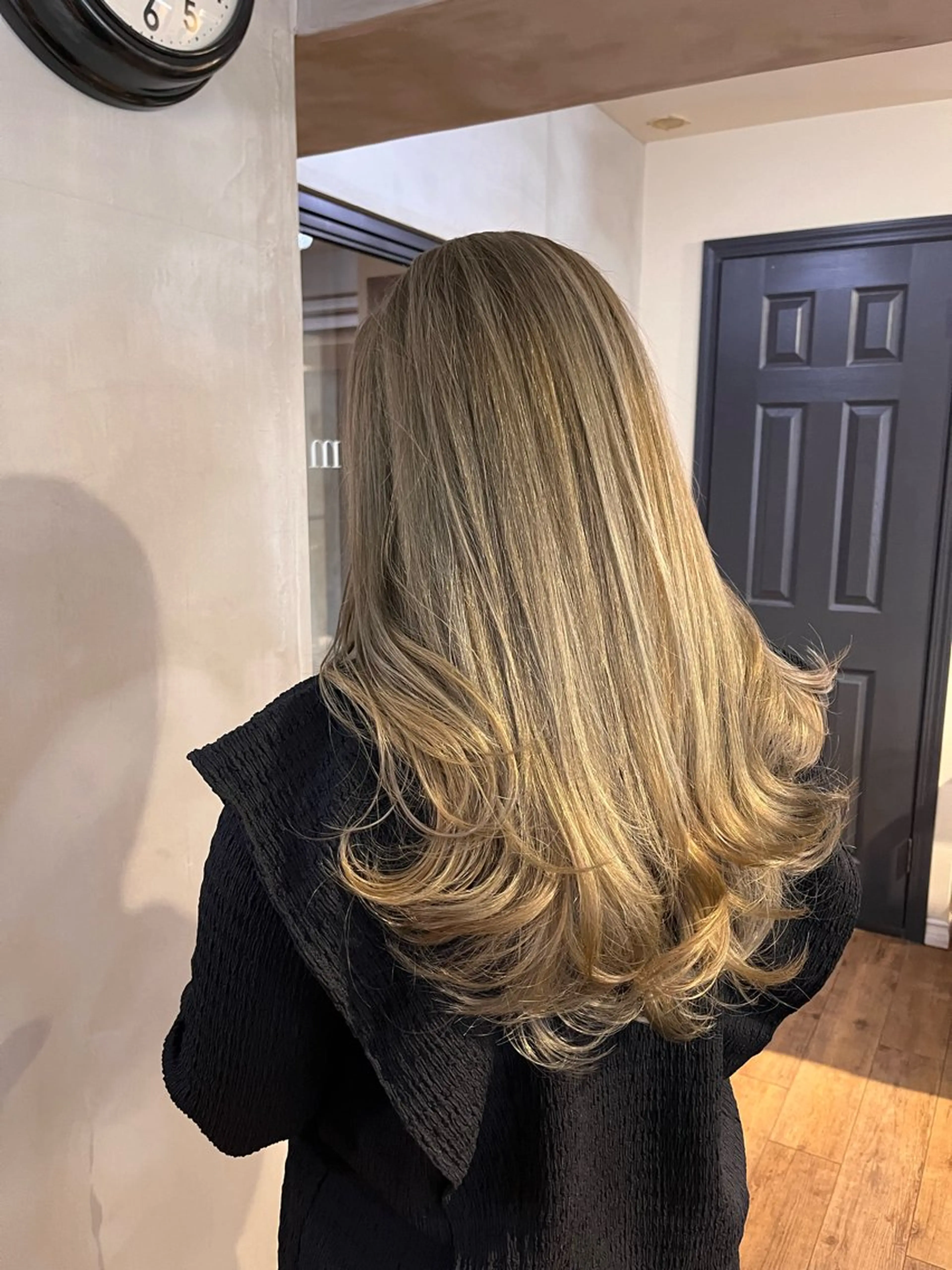 ロング カラー ベージュカラー 透明感カラー 入学式 学生 カット ヘアカラー 薬院:今泉/上川美幸 大人ヘア/暗髪カラーのヘアスタイル