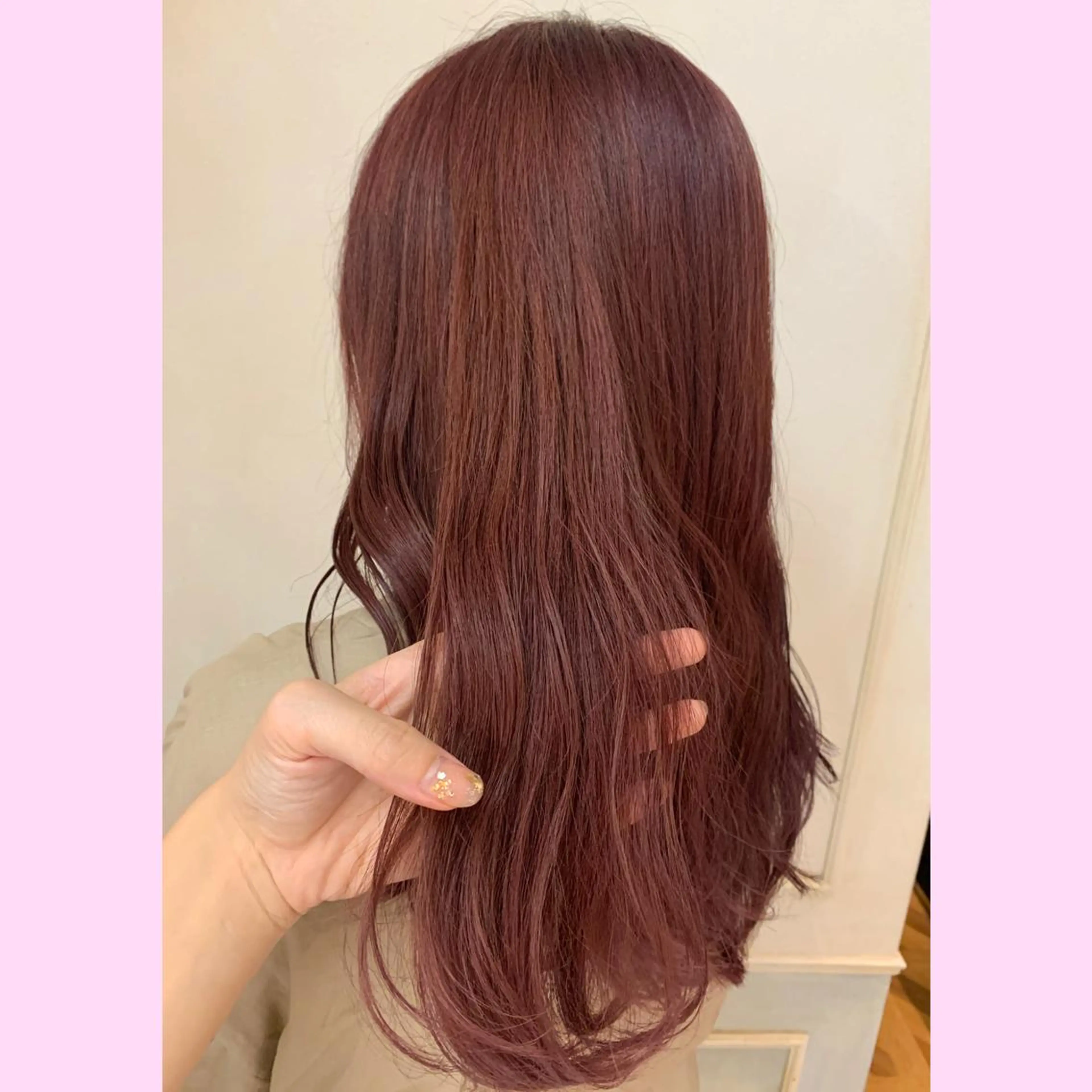 ロング カラー ブリーチ ケアブリーチ カシス イルミナカラー ピンクカラー 浅沼 久瑠美のヘアスタイル