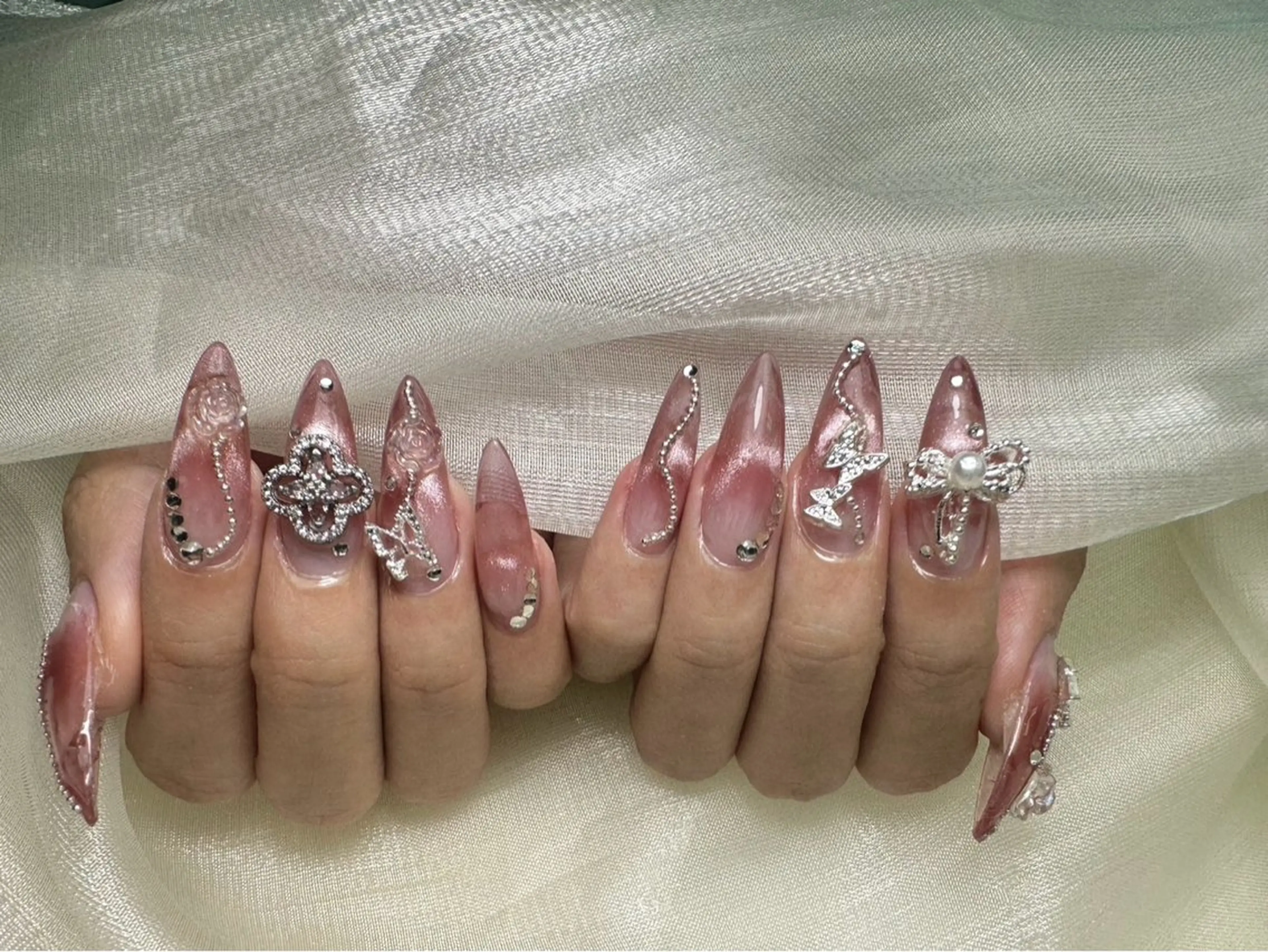 ネイル フットネイル lucky nail 歌舞伎町のネイルデザイン