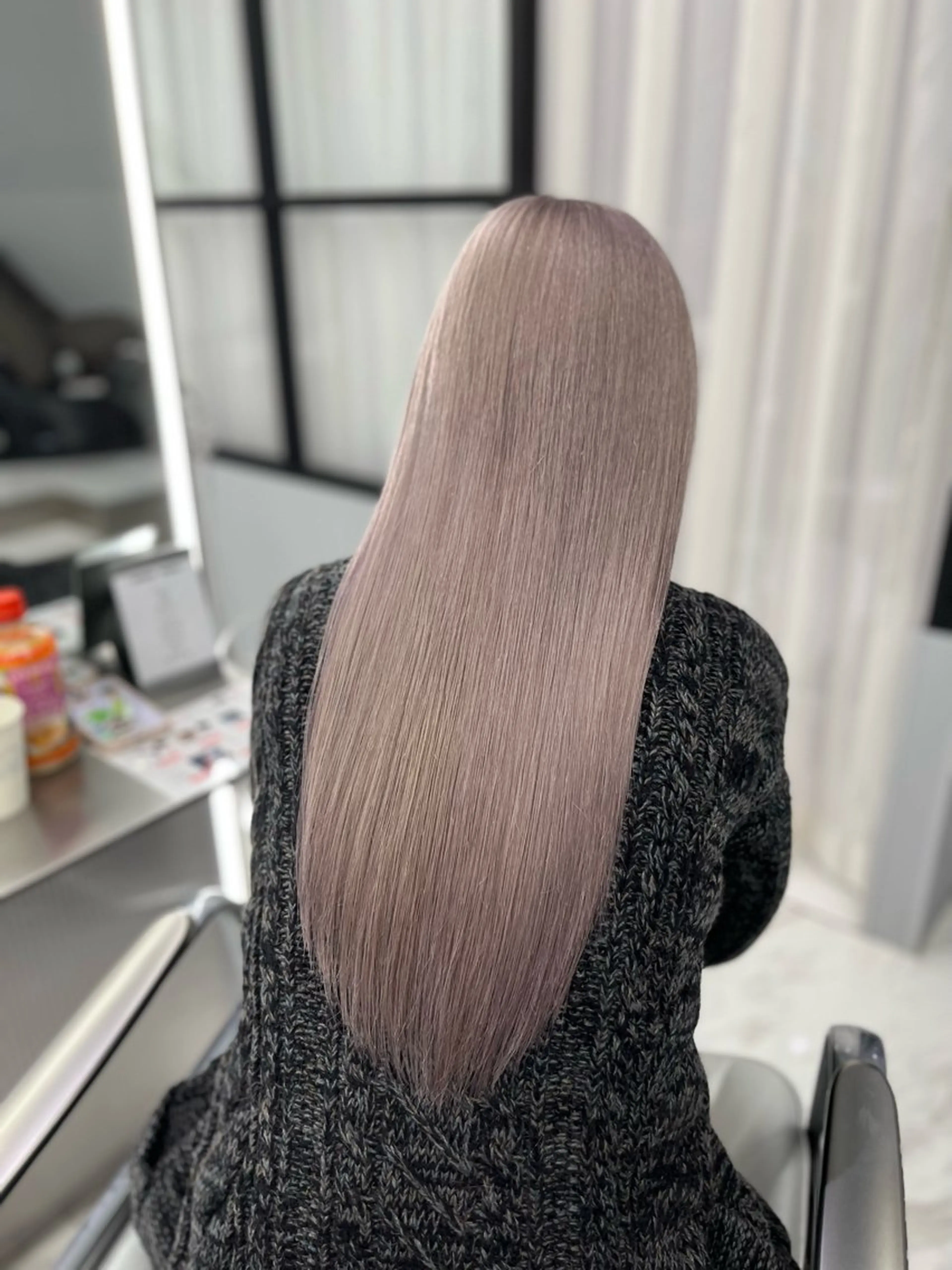 ロング カラー 透明感ミルクティー✨ 西澤 ジュンヤのヘアスタイル