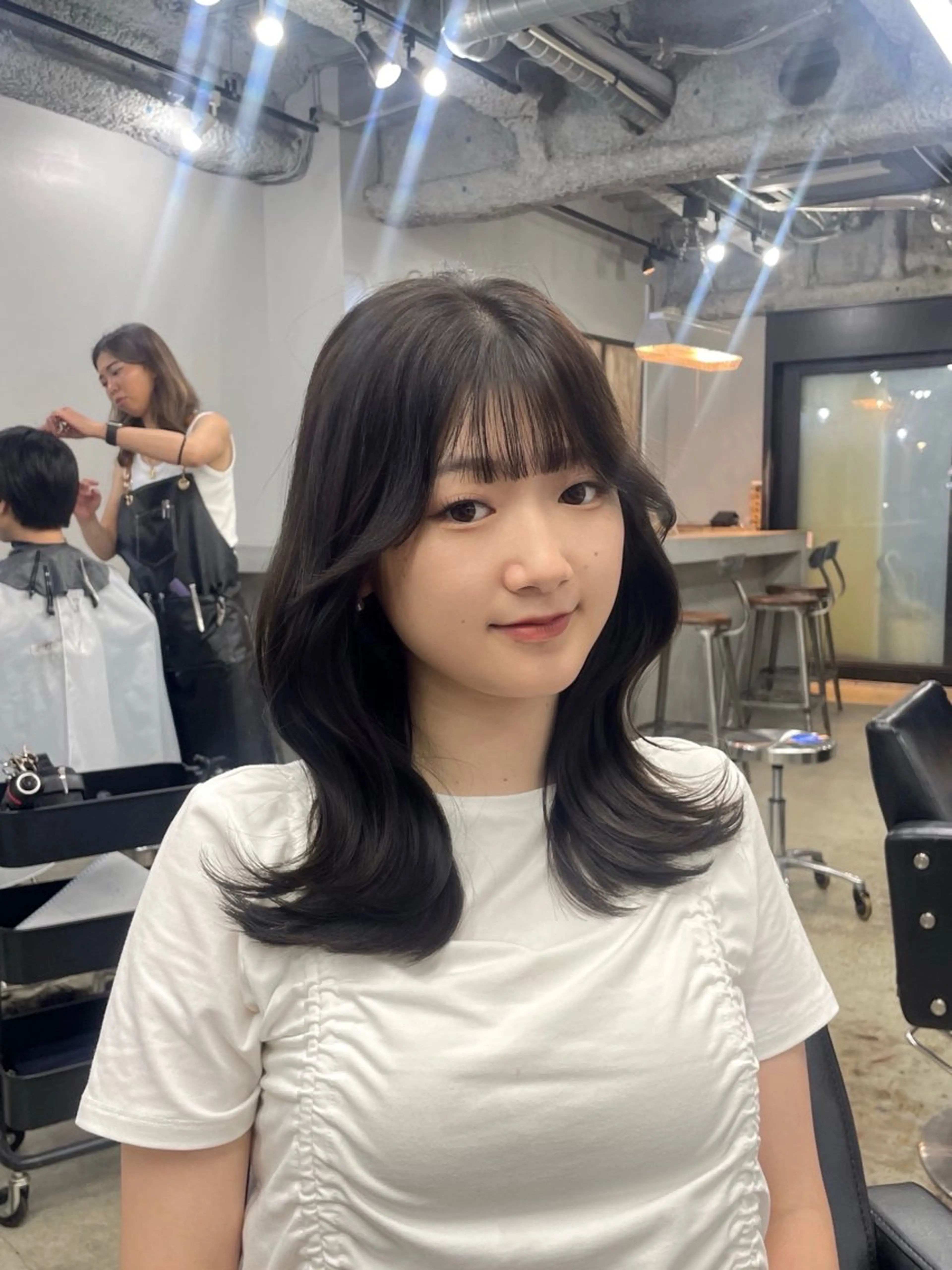 セミロング カラー ヘアカラー トリートメント ヘアセット 新宿/韓国ヘア/ 髪質改善ストレートのヘアスタイル